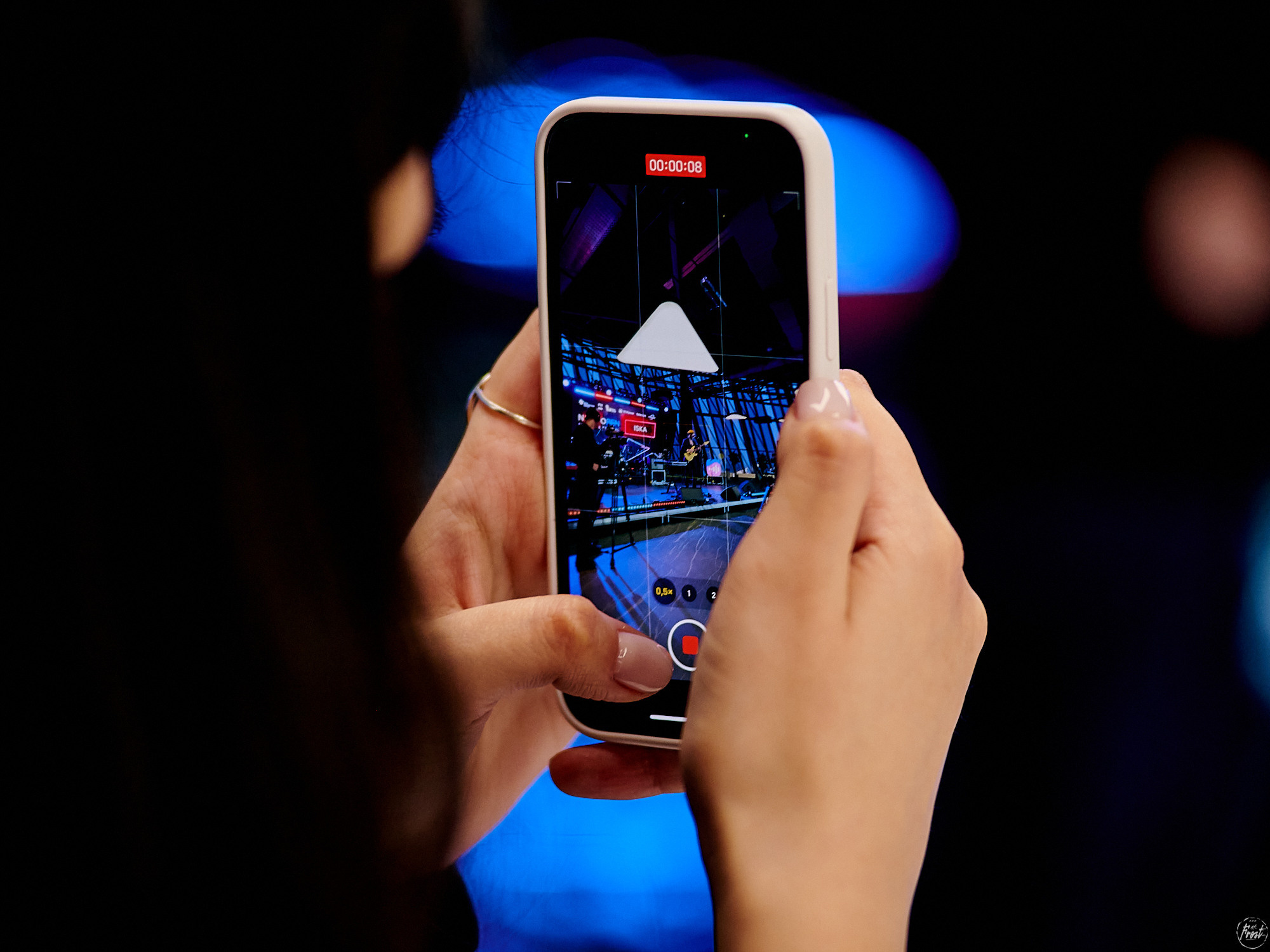 ISKA. Фотографии отовсюду и обо всем