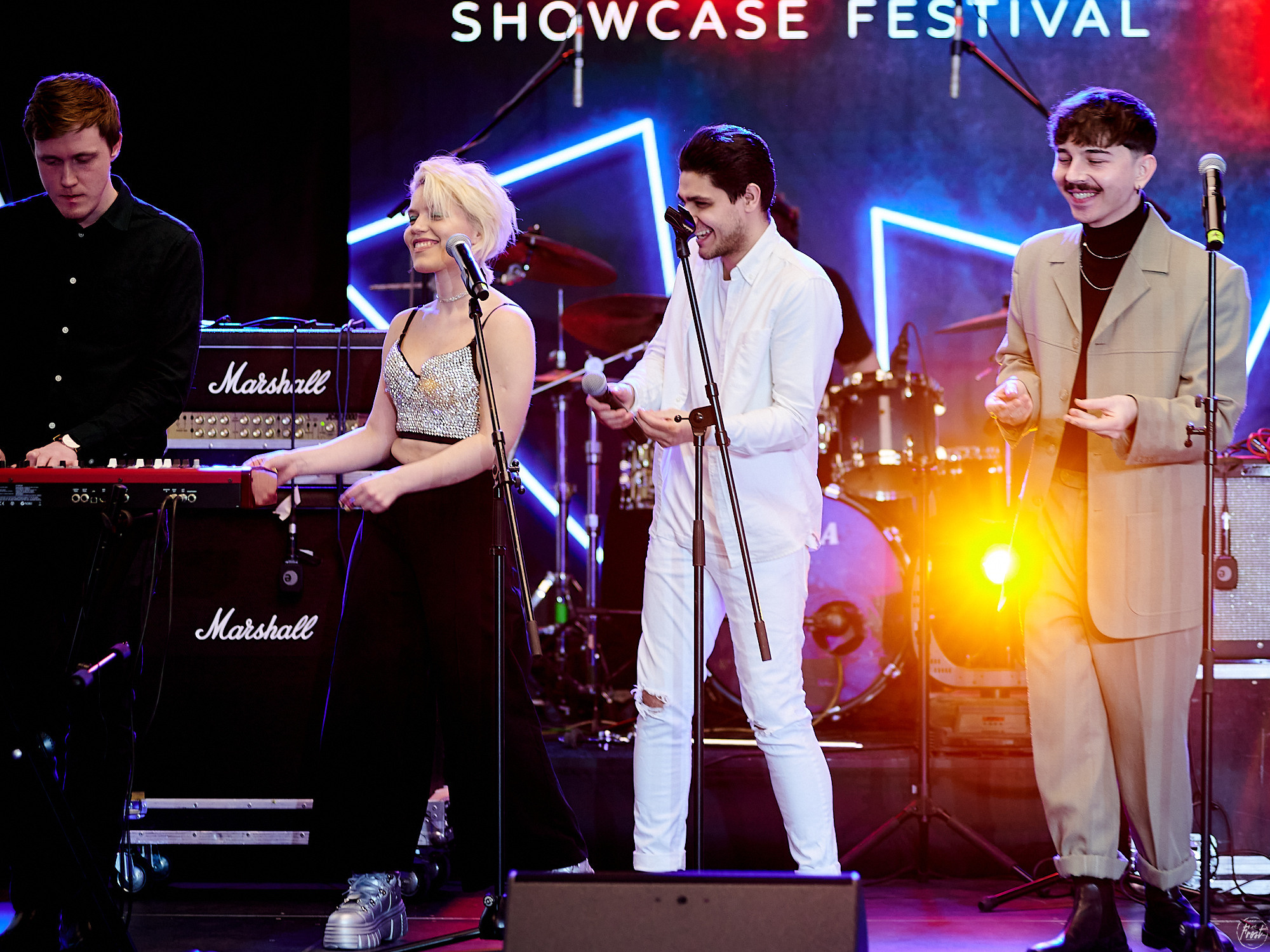 Макс Юдин. Фотографии отовсюду и обо всем