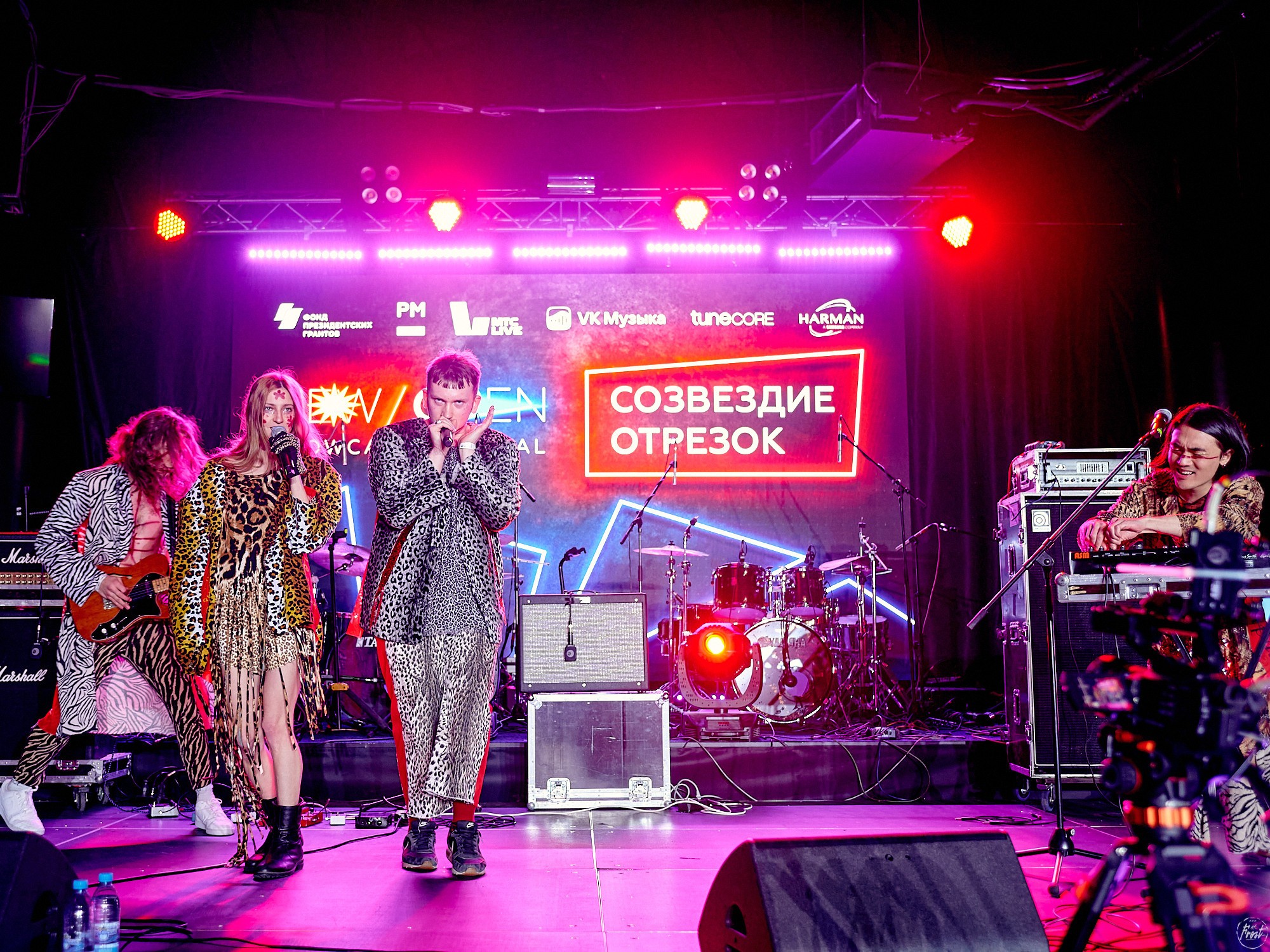 Созвездие Отрезок. Фотографии отовсюду и обо всем