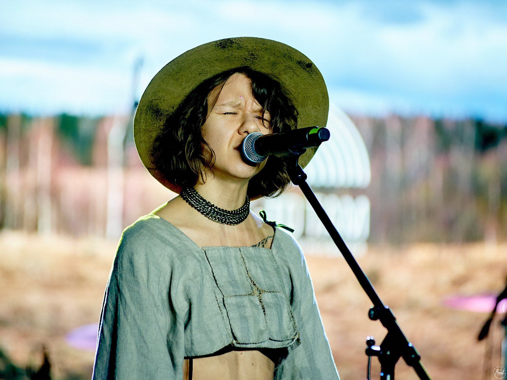 ГДЕ-ТО ТАМ. Фотографии отовсюду и обо всем