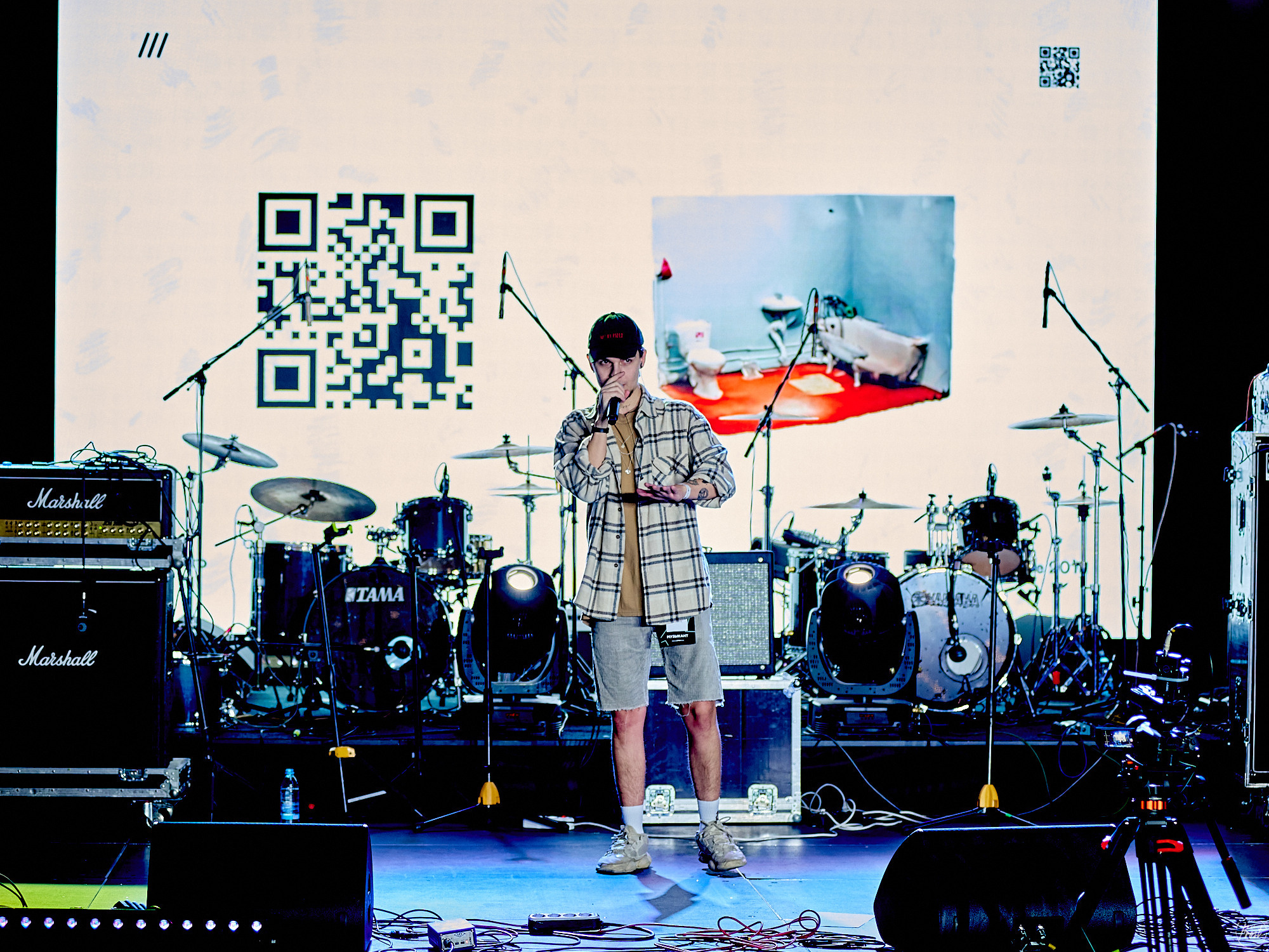 Интакто. Фотографии отовсюду и обо всем