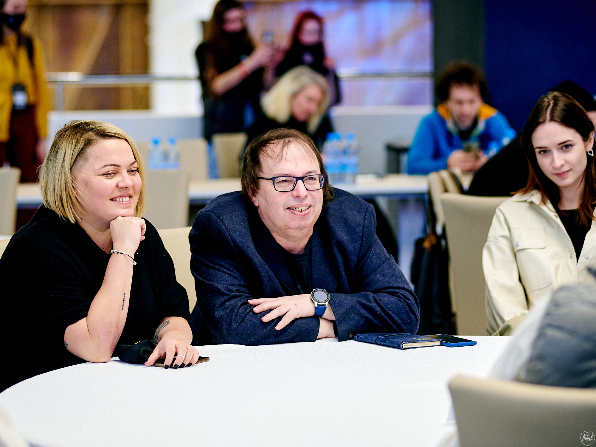 Вика Радисева. Фотографии отовсюду и обо всем