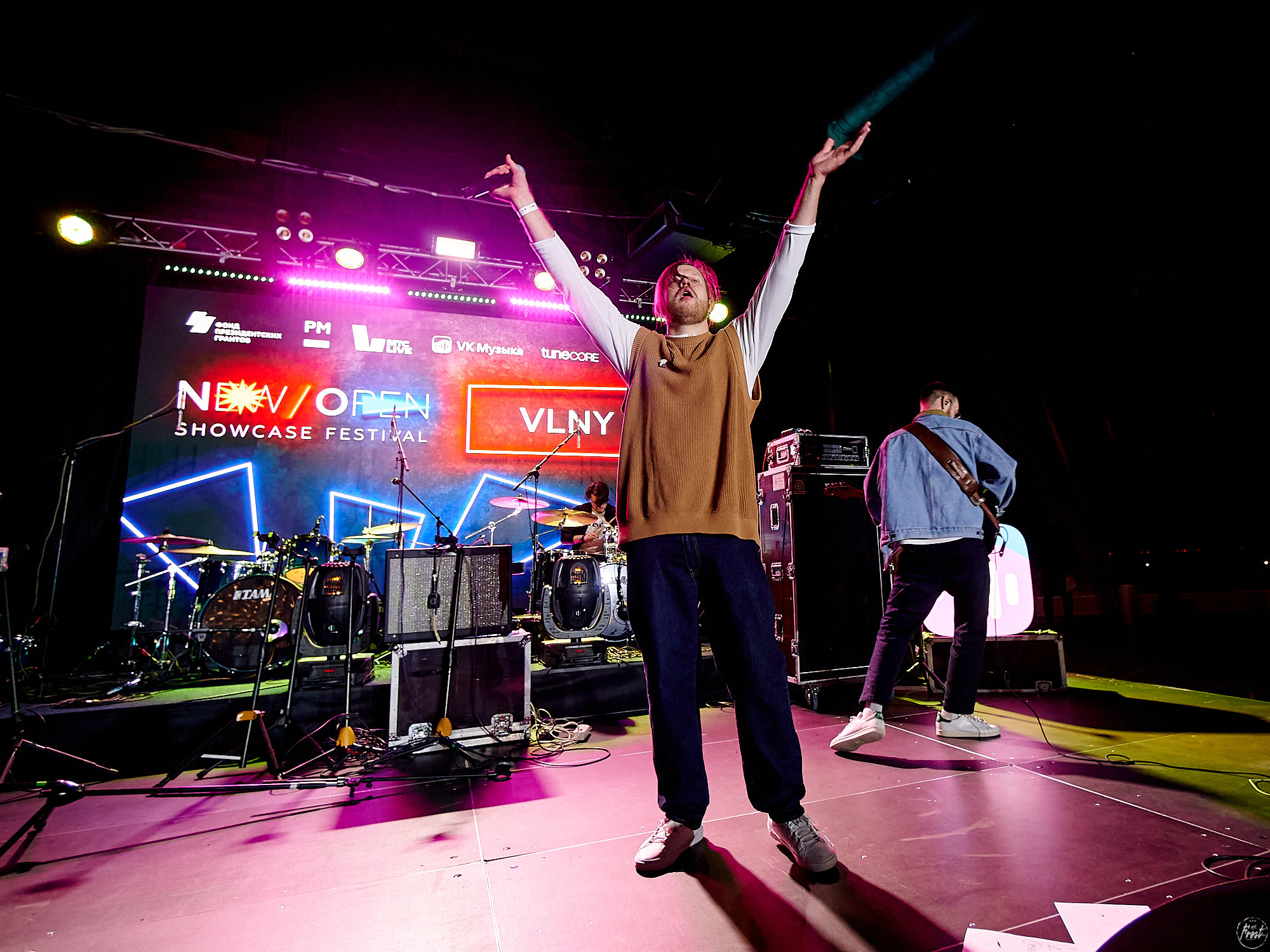 VLNY. Фотографии отовсюду и обо всем