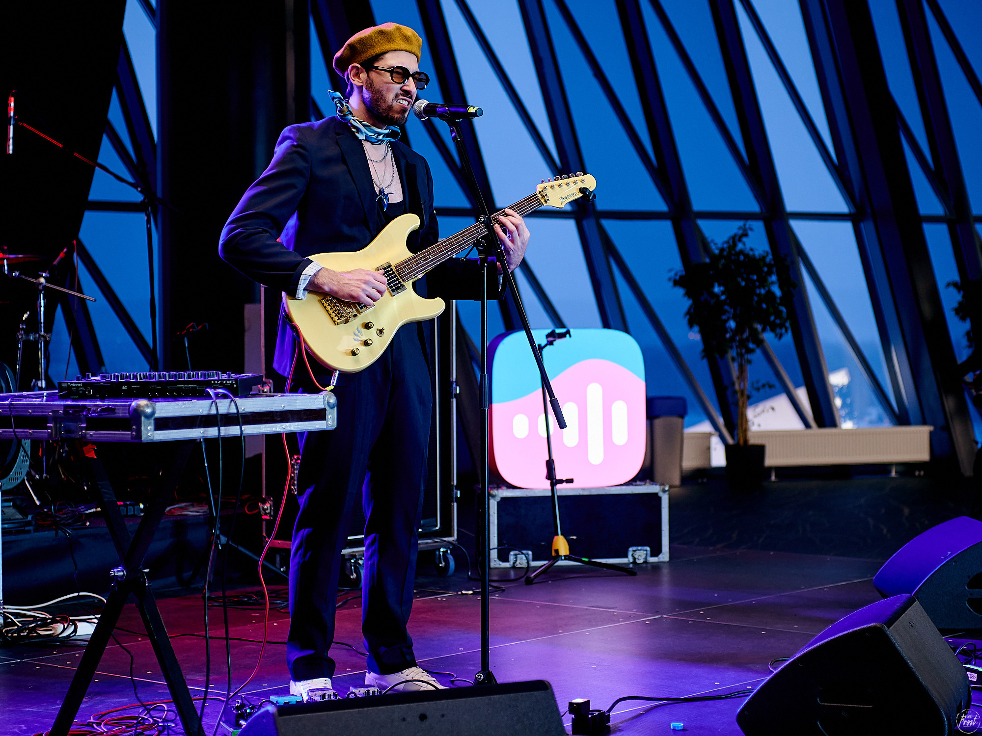 ISKA. Фотографии отовсюду и обо всем