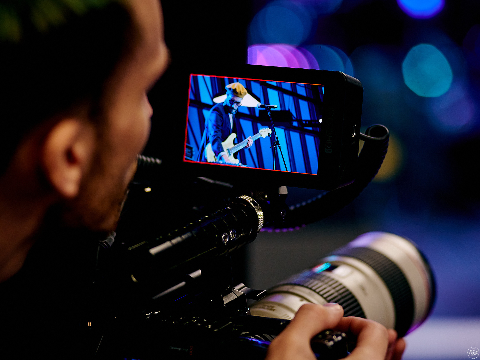 ISKA. Фотографии отовсюду и обо всем