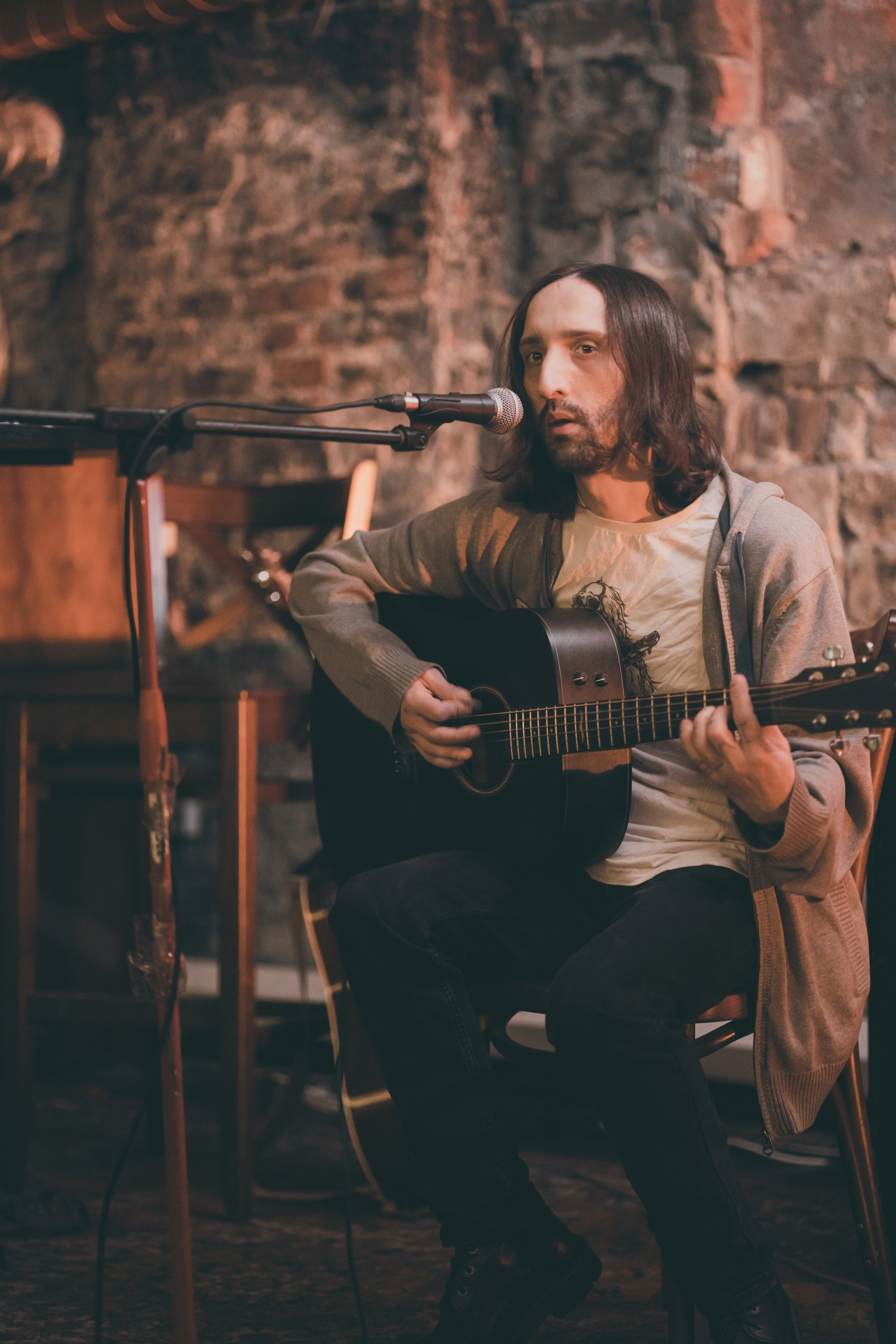 Презентация поэтического сборника. Творческие фотосессии в Москве. Фотоальбом лидера группы ЯЛО