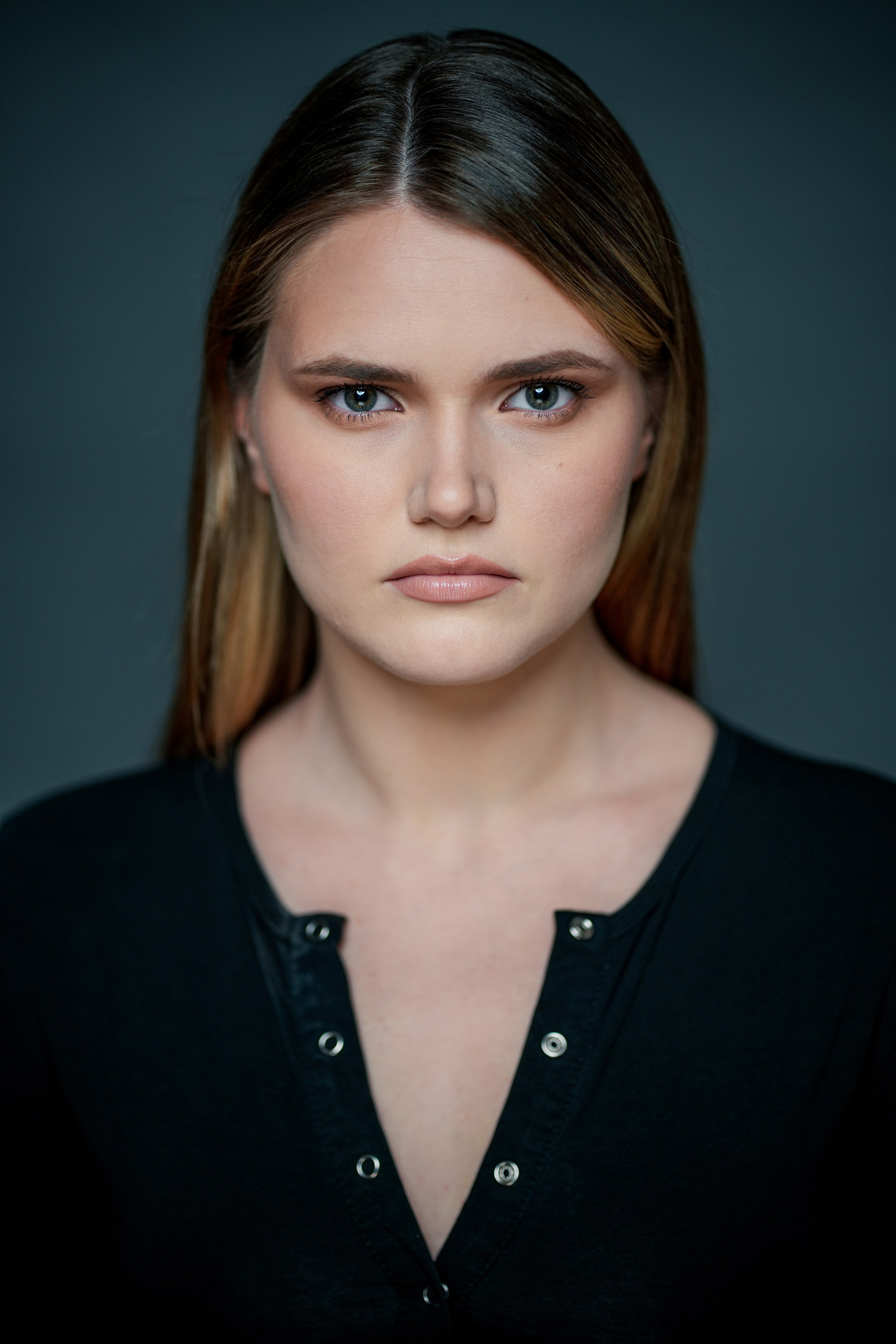 Актриса Алина Шацова. Портретная съемка в Москве, студийный фотограф Игорь Фомин