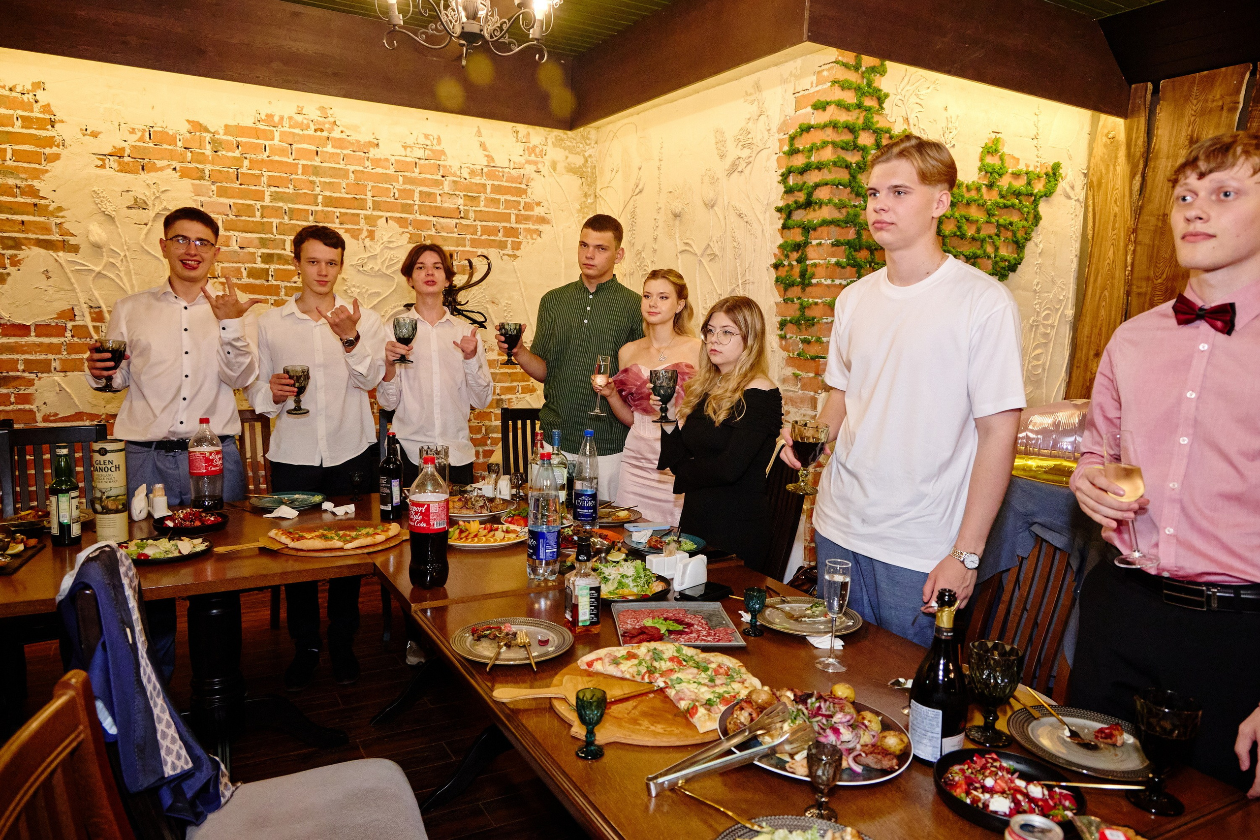 Выпускной 35 Сош. Фотограф Выпускные альбомы Таганрог Сергей Коробченко