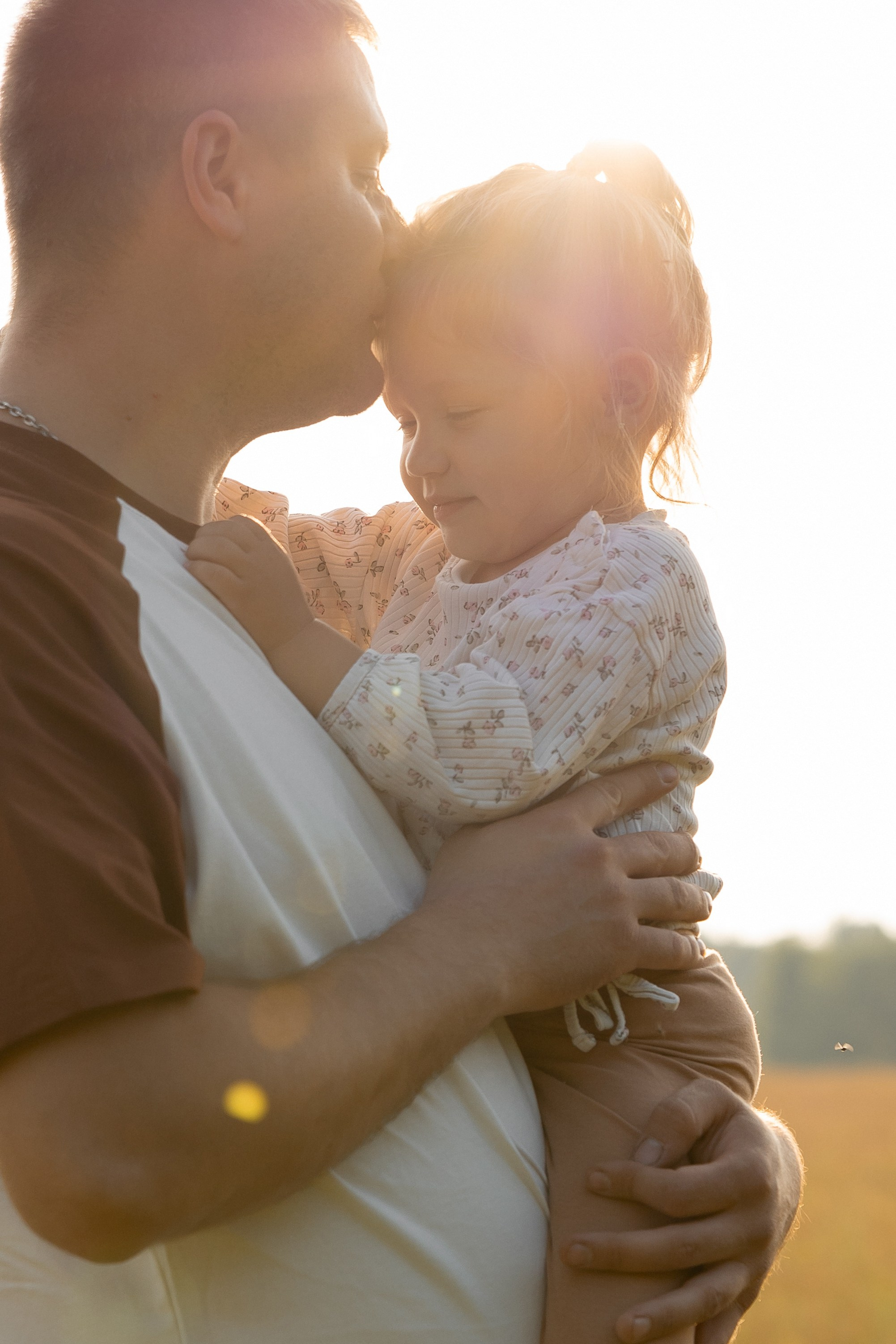 В поле. Семейный и свадебный фотограф в Челябинске Мария Леонтьева