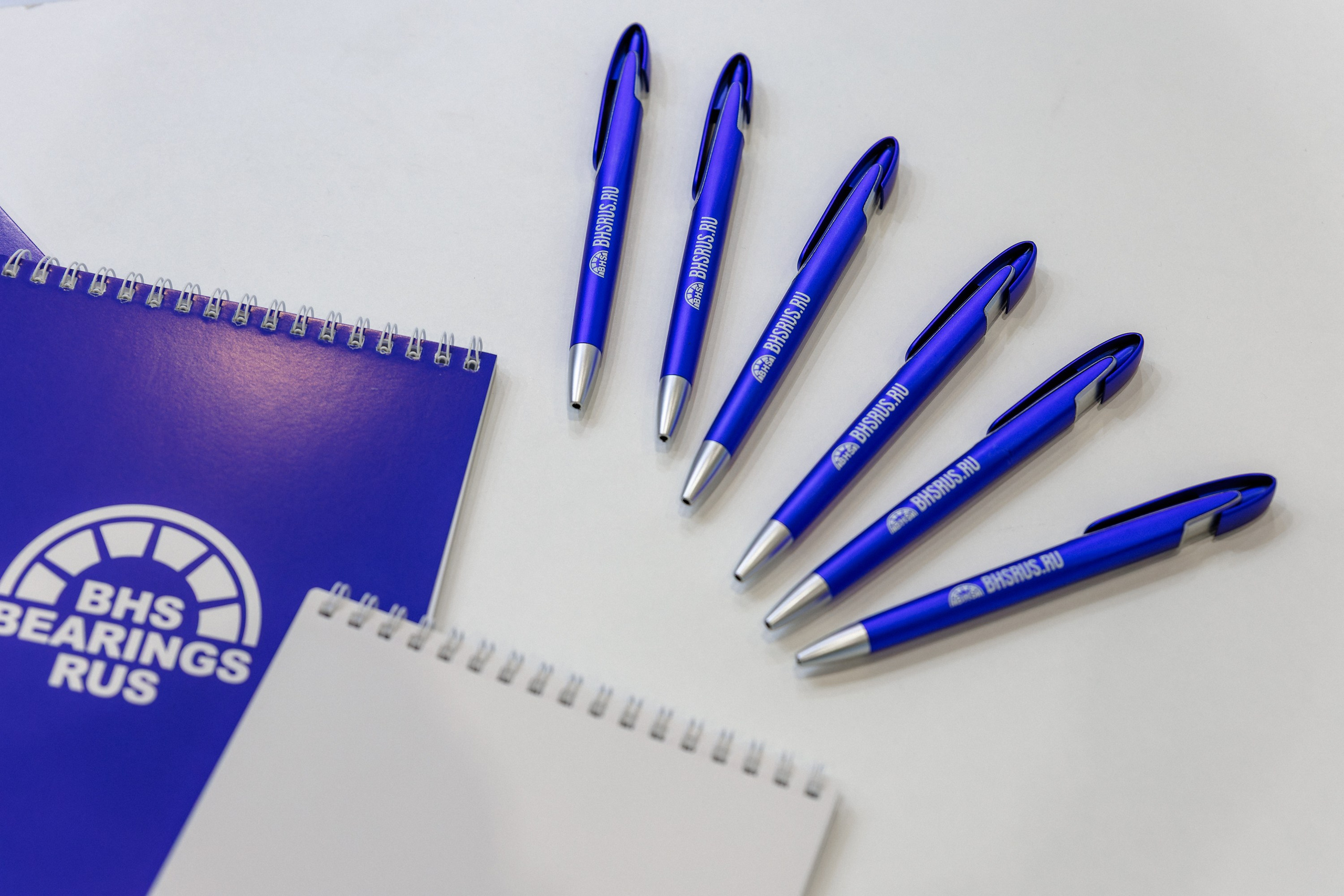 Работа стенда ROKE — Газовый Форум 2025. Репортажный фотограф в Москве Сергей Мирошников