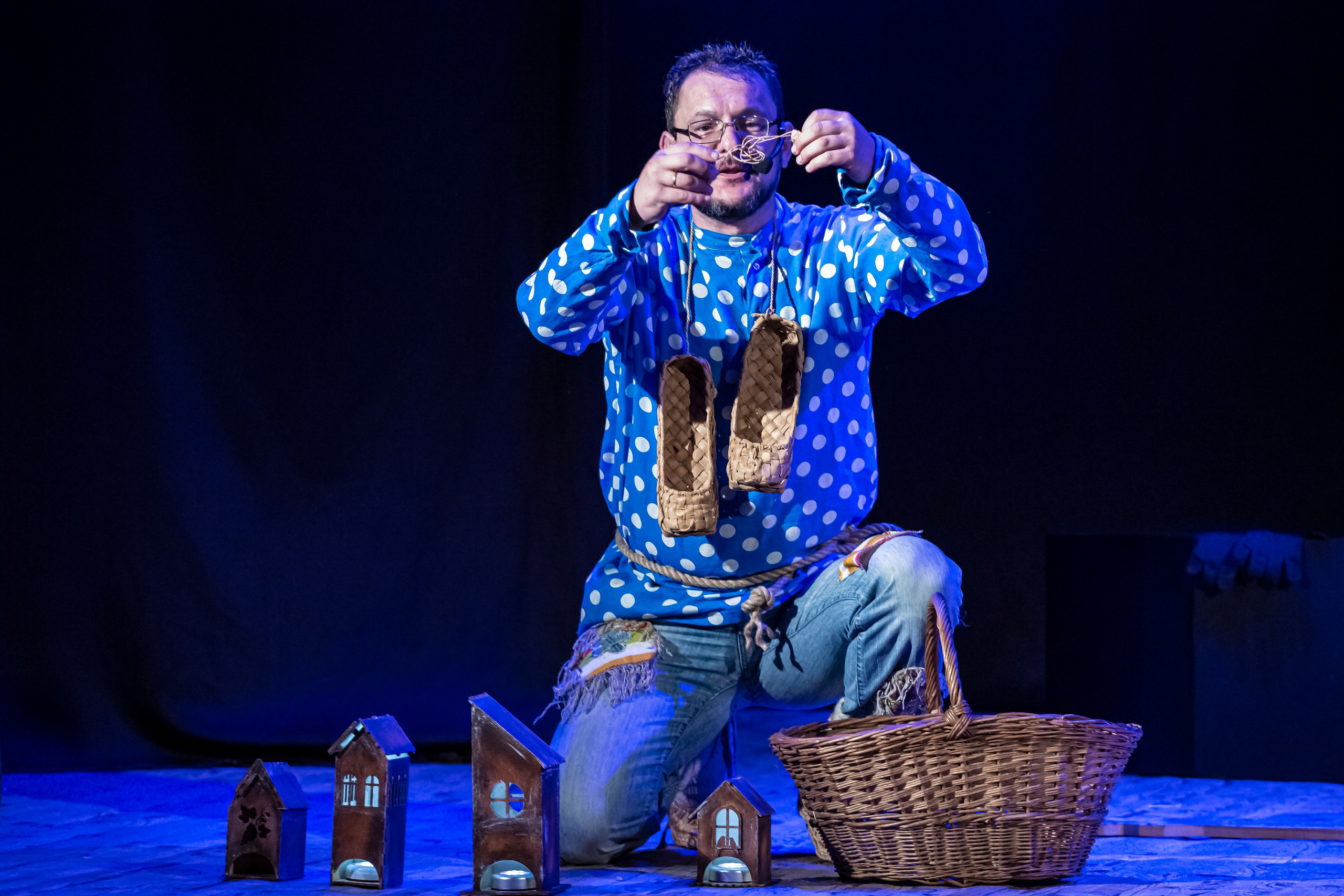 Лапотные сказки спектакль театра Саквояж. Фотограф в Сочи Юрий Шептаев