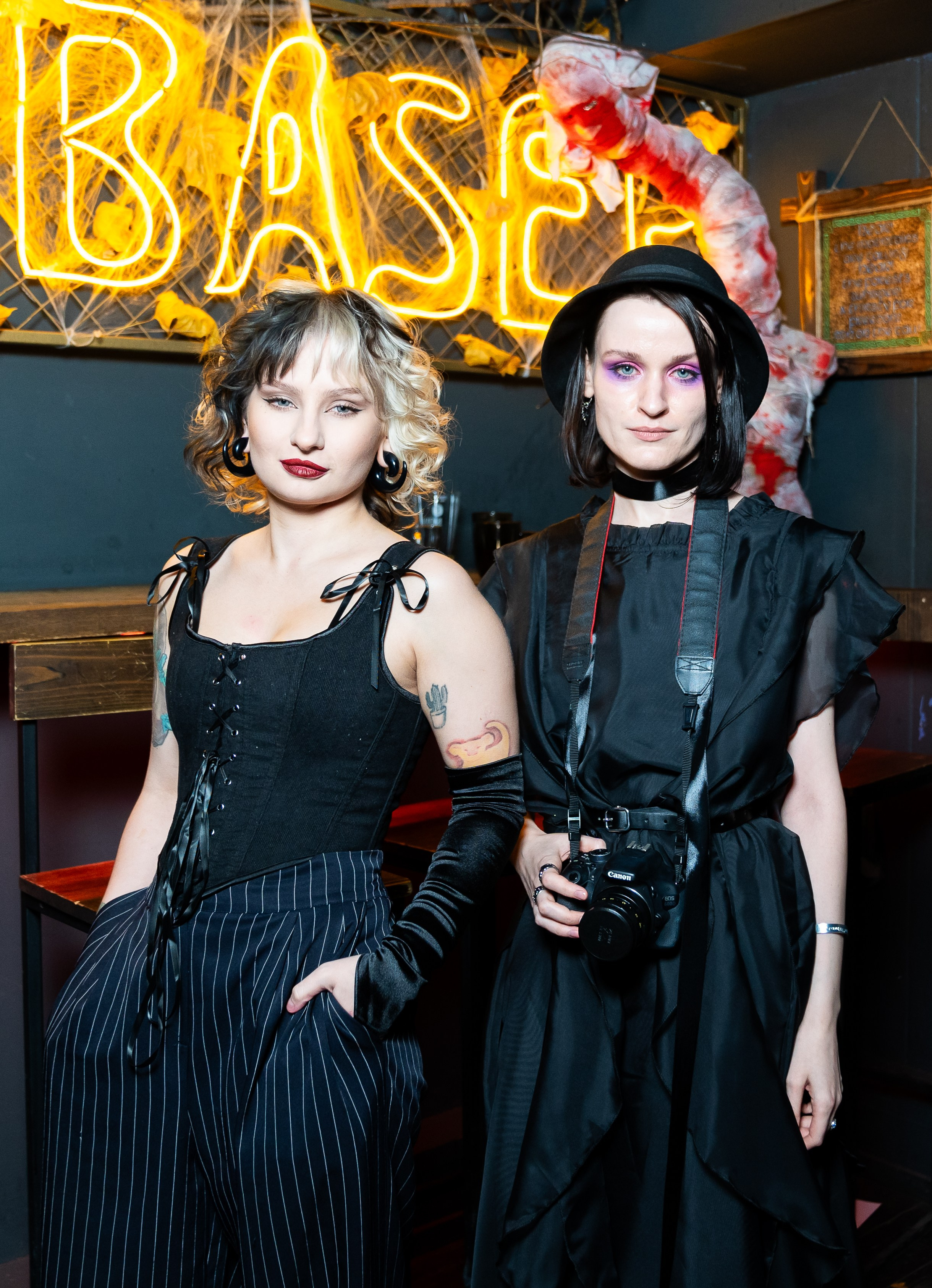 Helloween. Хэллоуин в баре Дебошир Санкт-Петербург. Halloween at the Debaser Bar in St. Petersburg. Хэллоуин в Санкт-Петербурге, бар Дебошир, хэллоуин, праздники