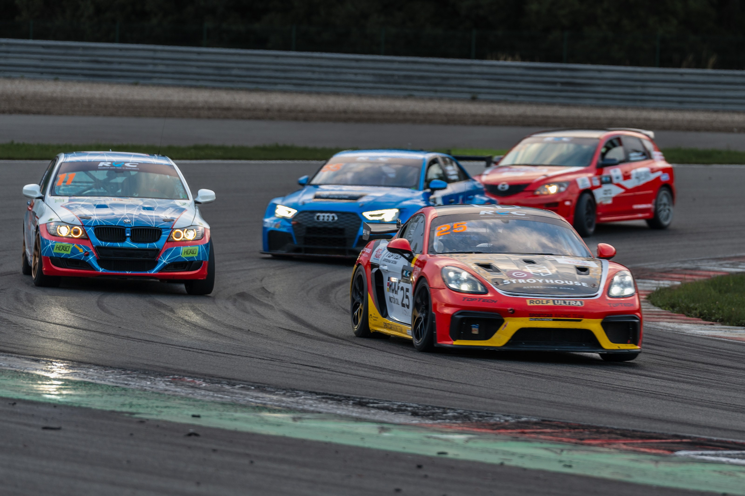 Фото четвертого этапа Российской серии гонок на выносливость. Фотограф Николай Прокофьев модельные тесты в Москве