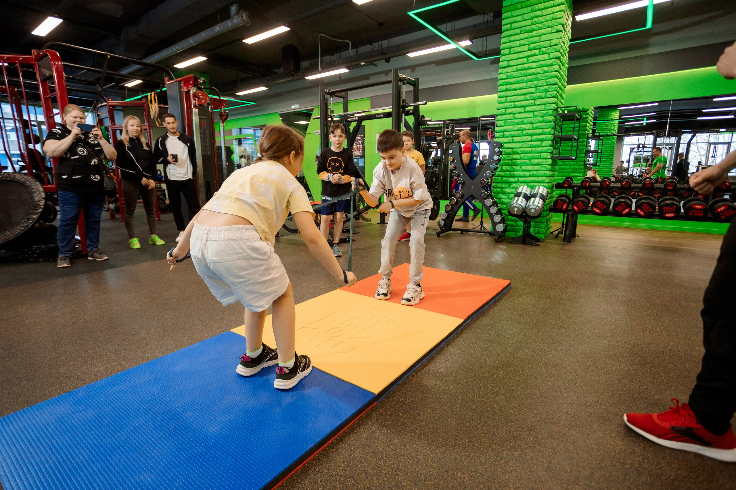 РЕПОРТАЖ: ФИТНЕСС-КЛУБ X-FIT. Профессиональный фотограф в Ижевске Леша Петров