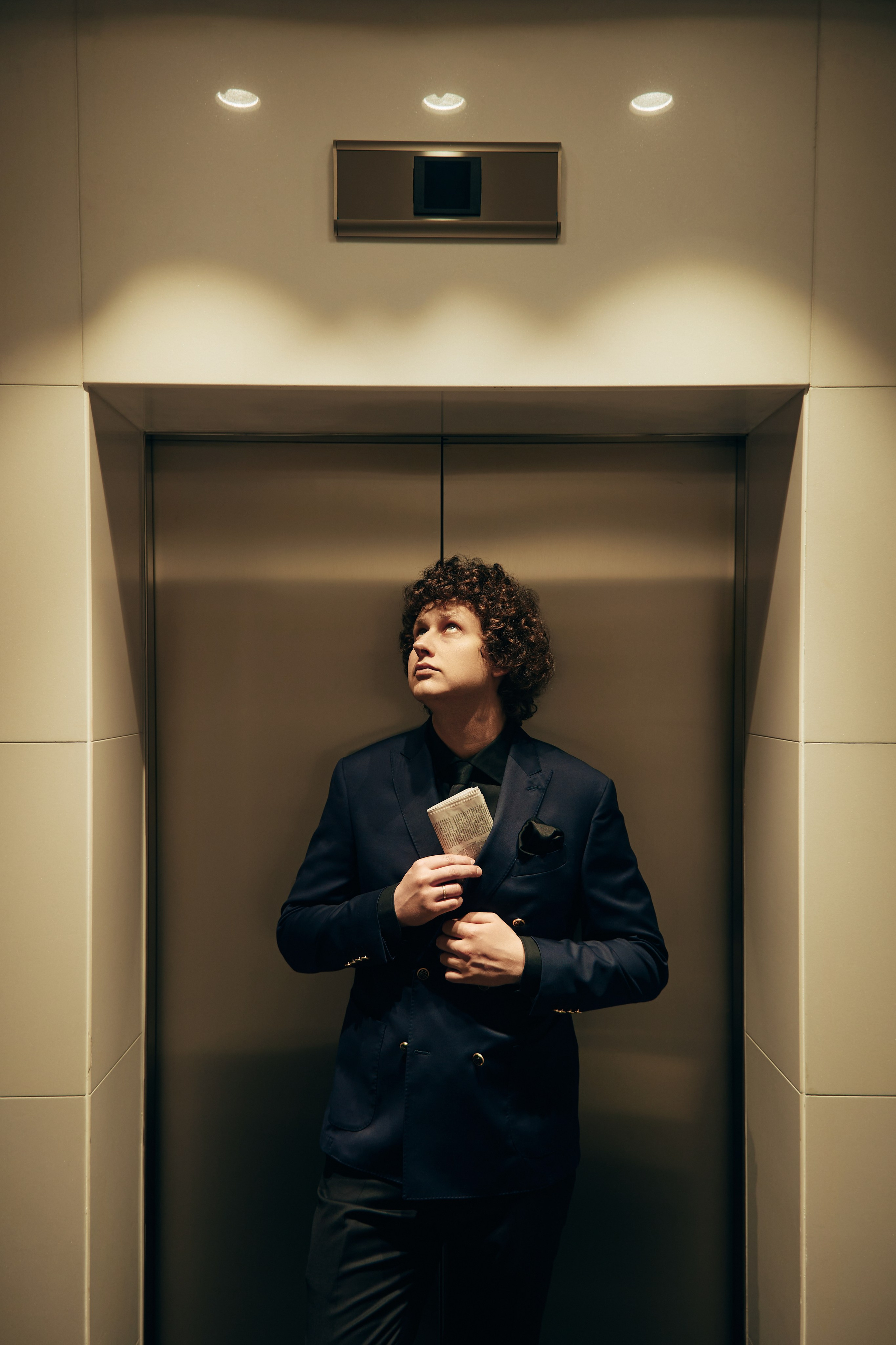 Фотосессия для ведущего Евгения Калашникова: создание стильного визуального контента для личного бренда. Дмитрий Мазуркевич: Профессиональный Репортажный Фотограф