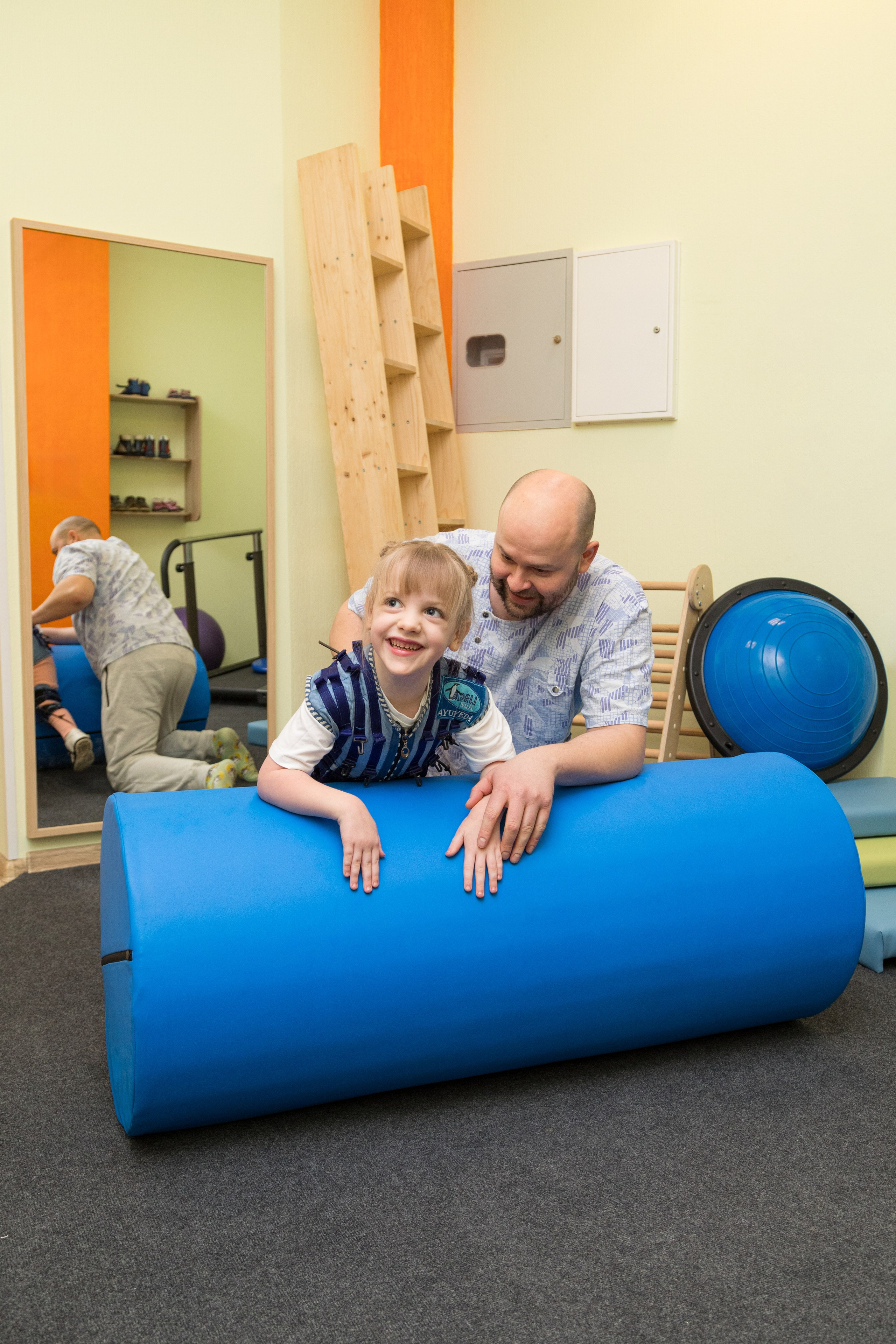 Для детского реабилитационного центра Первый шаг. Детский и контент фотограф Надя Волкова Санкт-Петербург