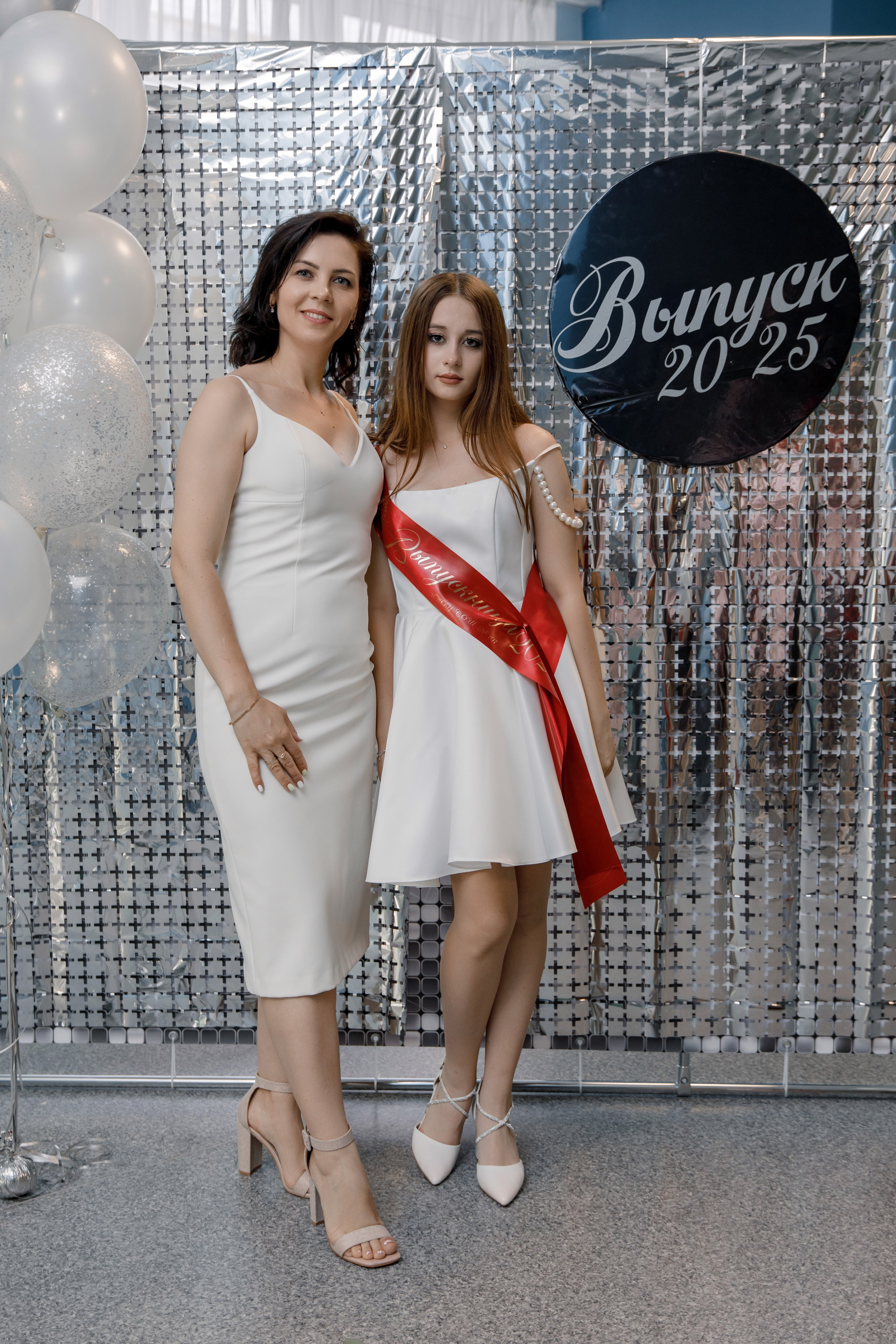 Выпускной школа 107 г Краснодар. Выпускные альбомы в Краснодарском крае