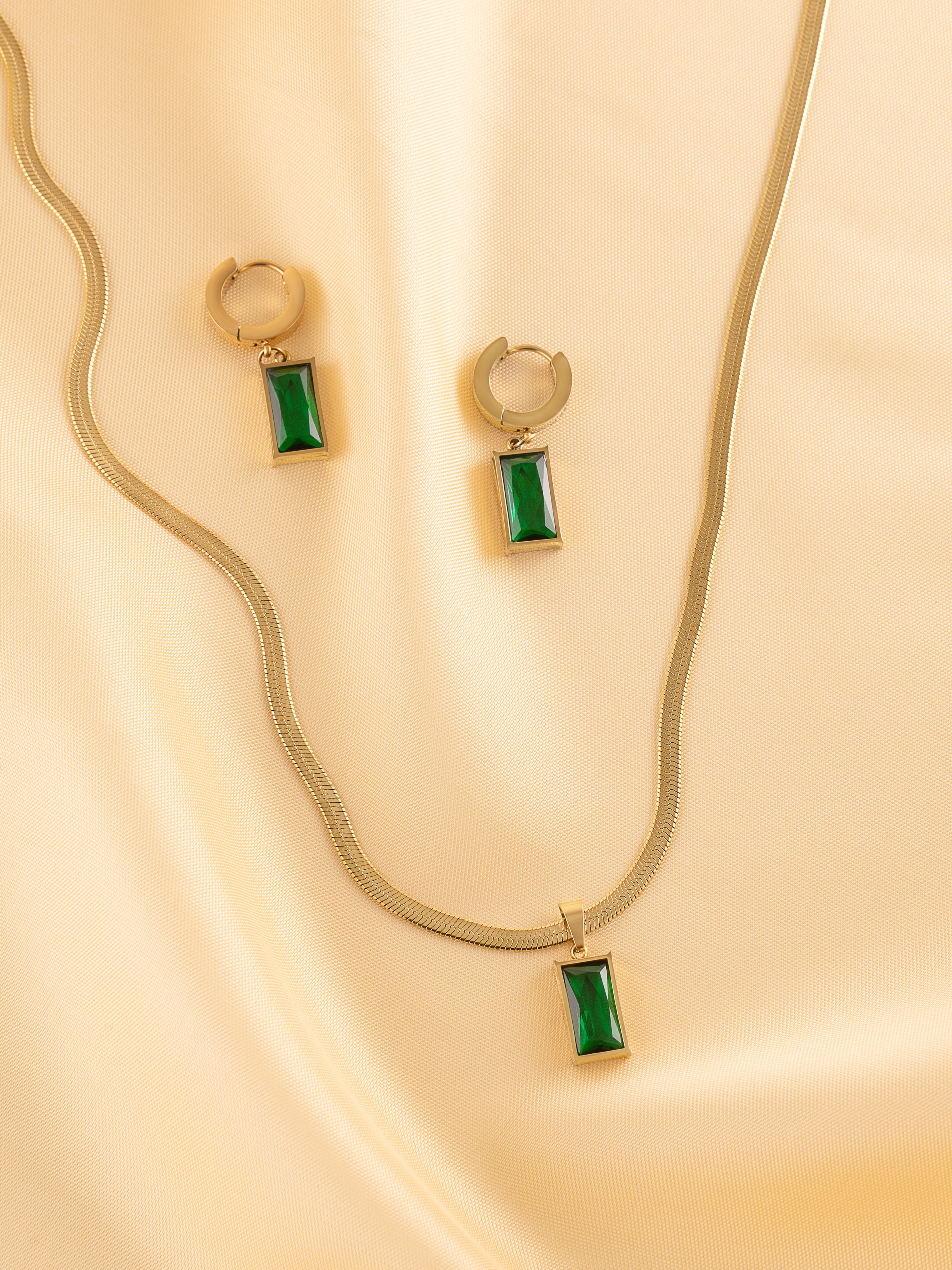 Ювелирные украшения. ПРУДМЕТНАЯ И ФУД СЪЕМКА