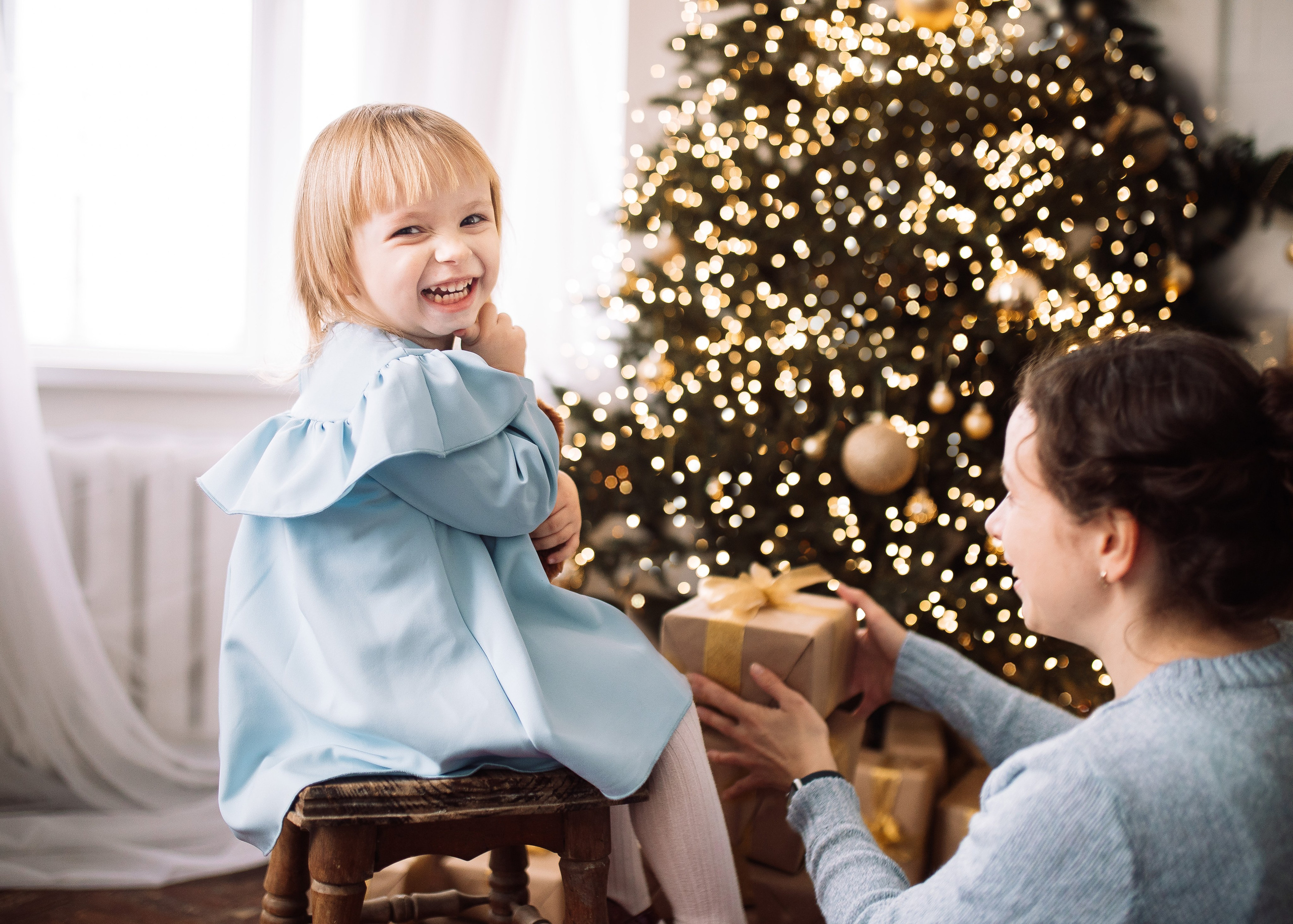 Семейная фотосессия в студии/дома