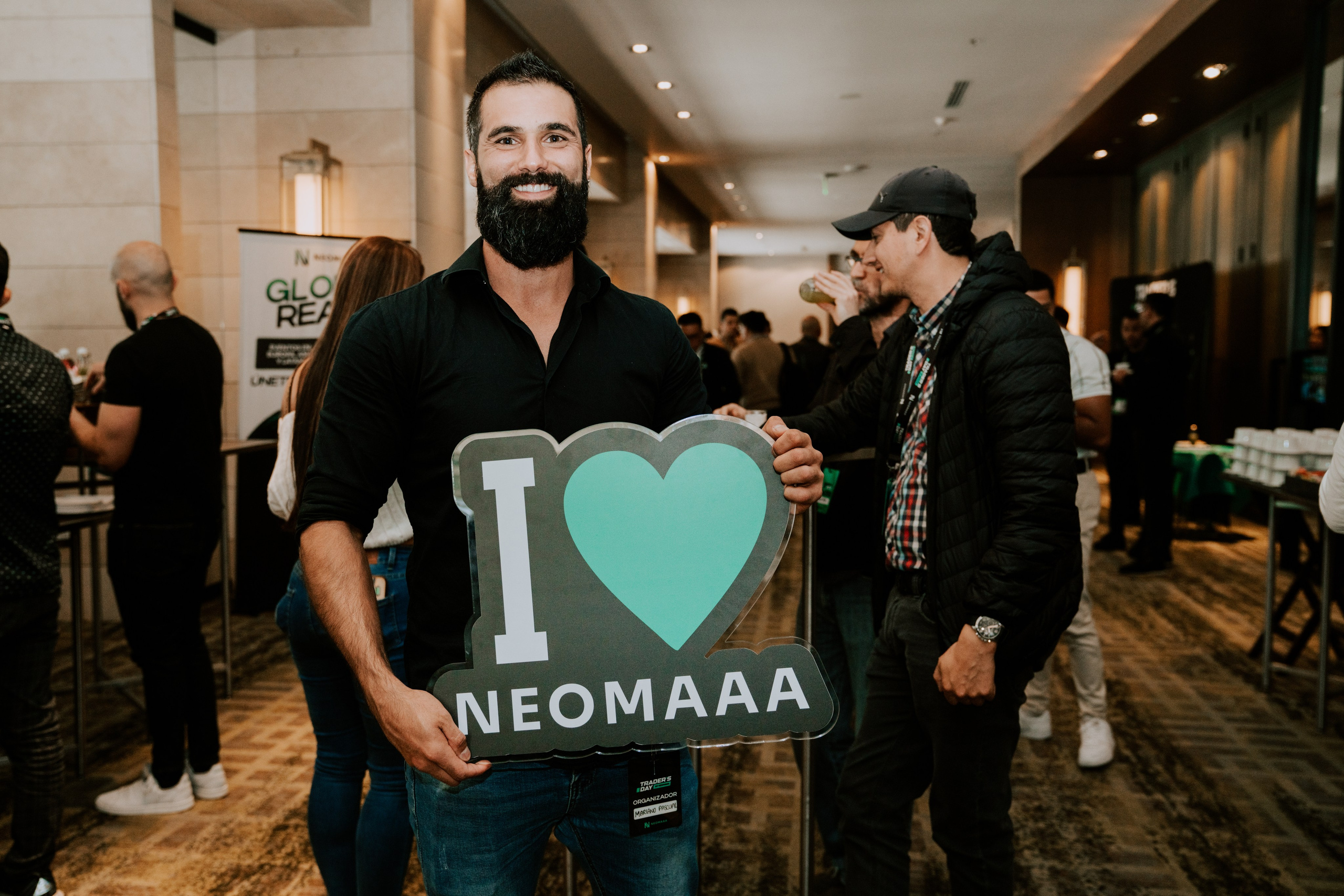 TRADERS DAY By NeomAAA Bogota. NeomAAA Funds Gallery