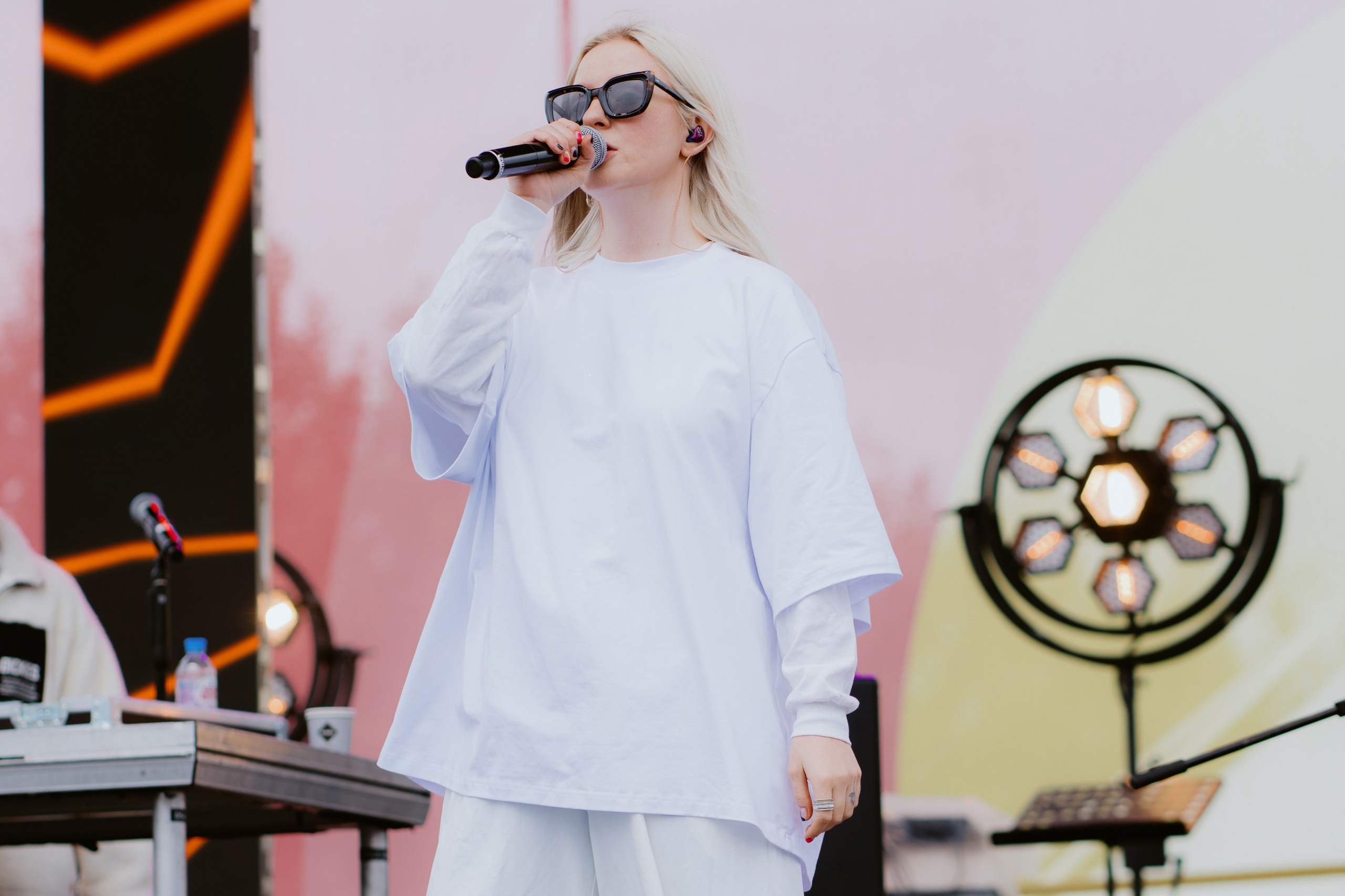 Dvor mega music festival. Photographer — ERASTOV