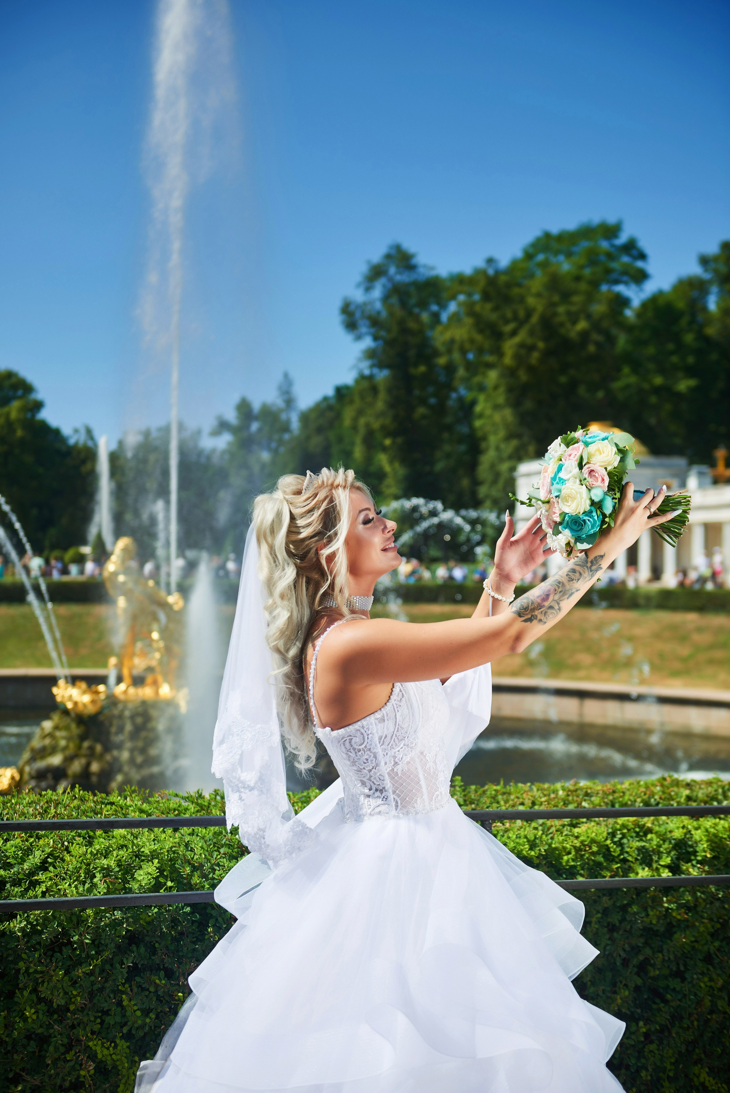 Свадебная прогулка в Петергофе. Портретный, семейный и свадебный фотограф в Санкт-Петербурге и в Пушкине Ширяев Денис