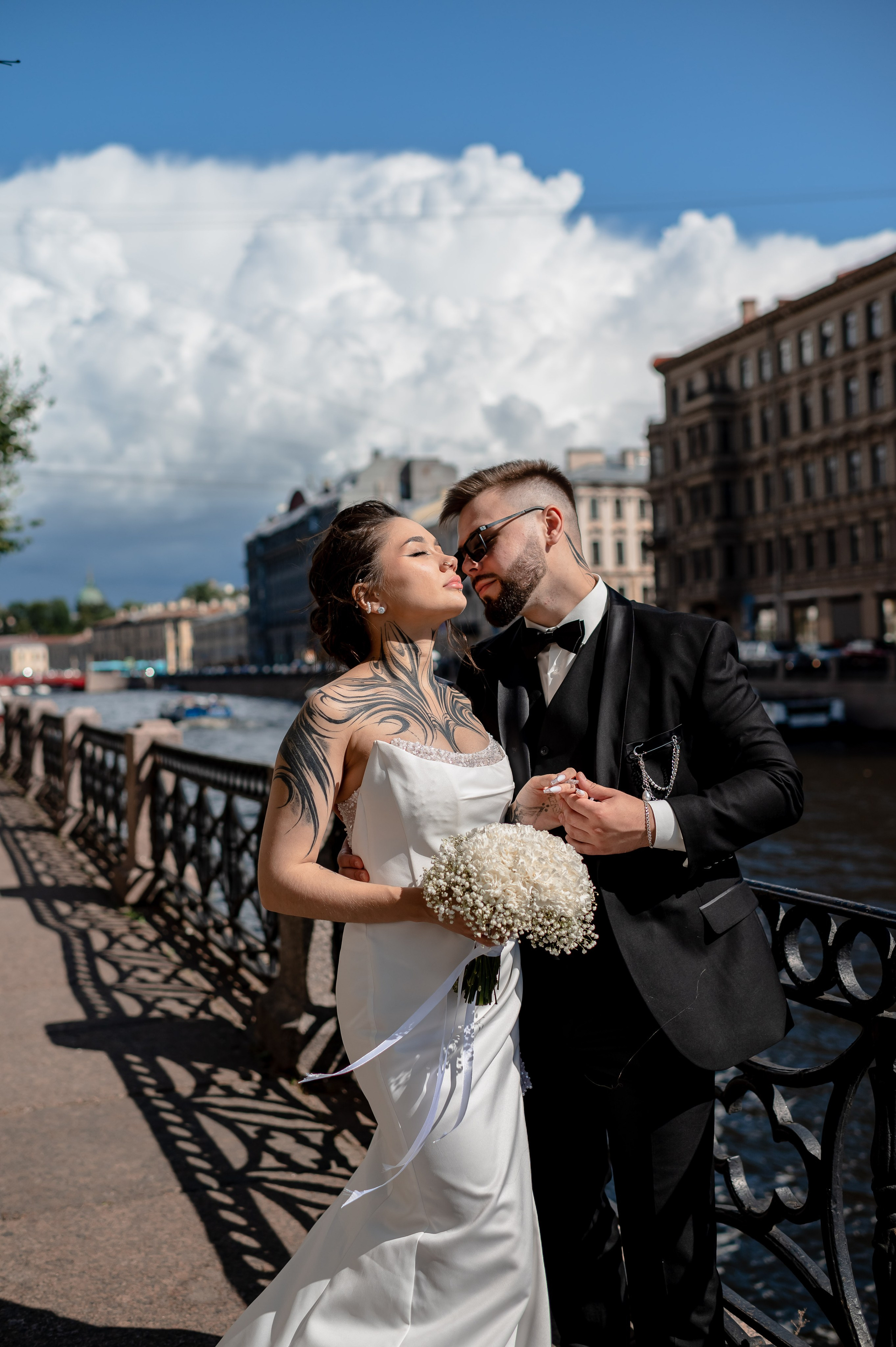 Диана и Евгений (маршрут № 1 в Питере: Исаакиевская площадь, красные маркизы Астории, набережная Мойки, Дворец Штиглица и Летний сад). Портретный, семейный и свадебный фотограф в Санкт-Петербурге и в Пушкине Ширяев Денис