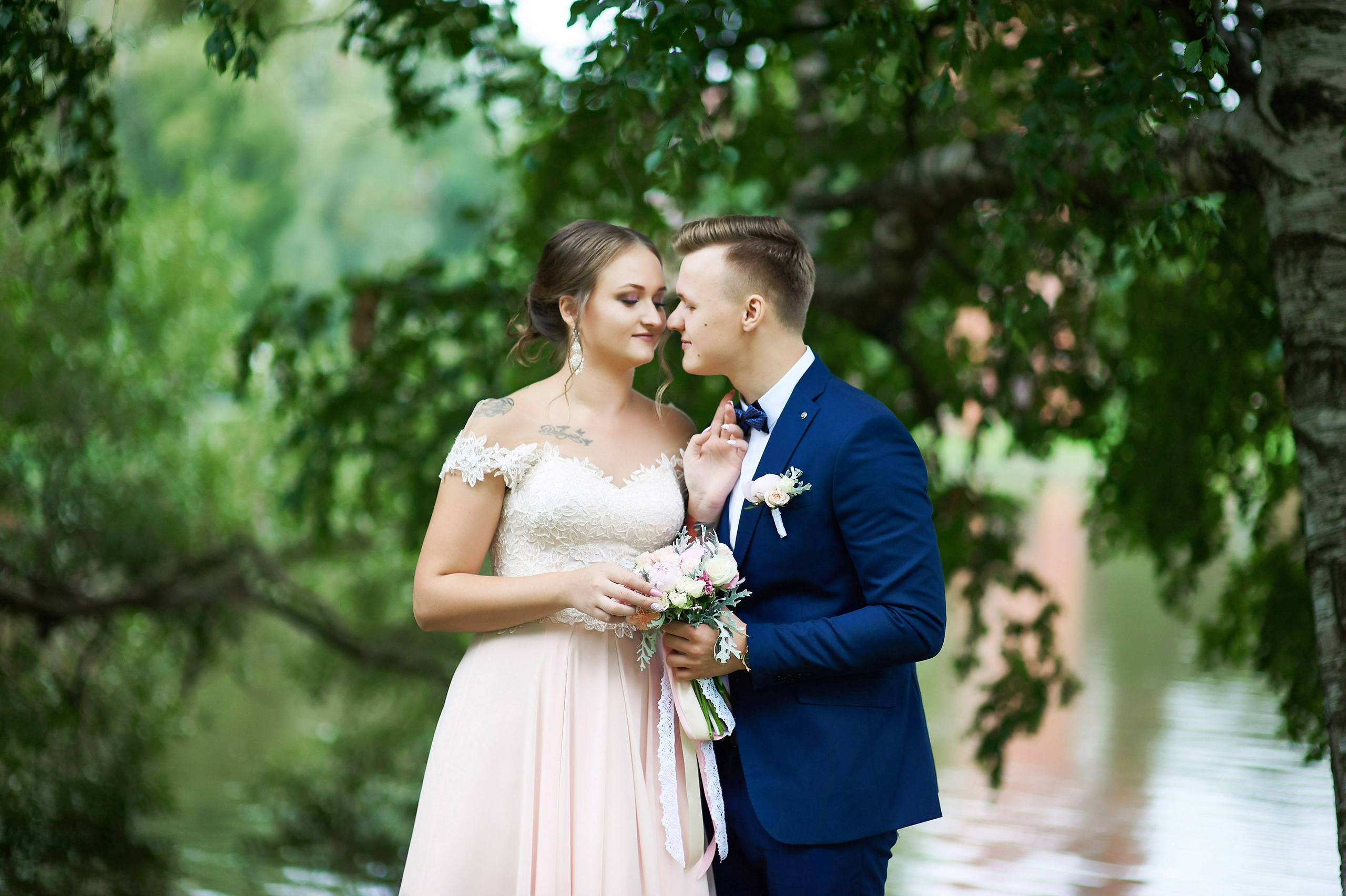 Ульяна и Дмитрий (свадебная прогулка в Сестрорецке под дождем, , фотосессия в верхнем парке Петергофа). Портретный, семейный и свадебный фотограф в Санкт-Петербурге и в Пушкине Ширяев Денис