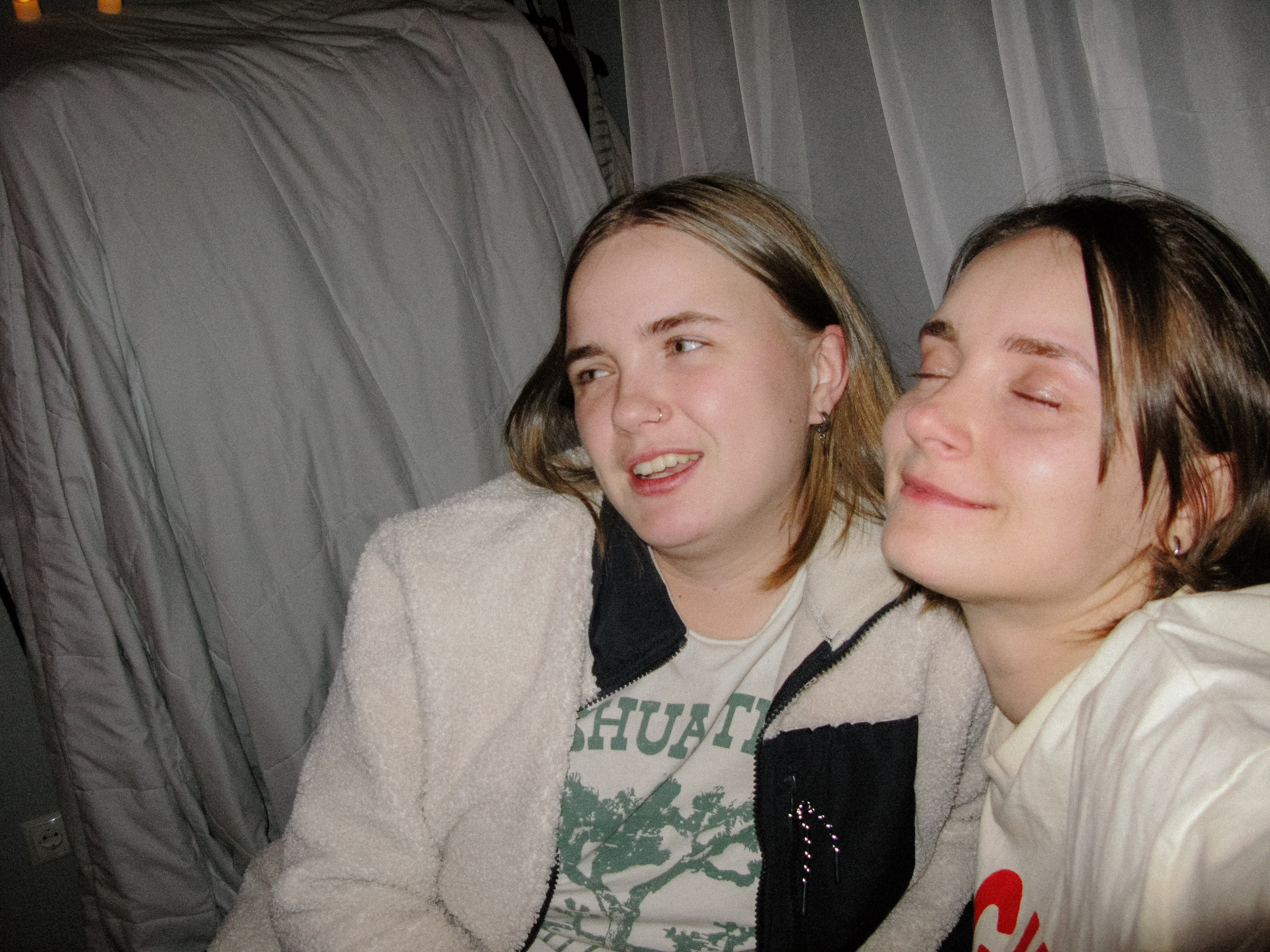 Feb. Фотограф Миланазавр