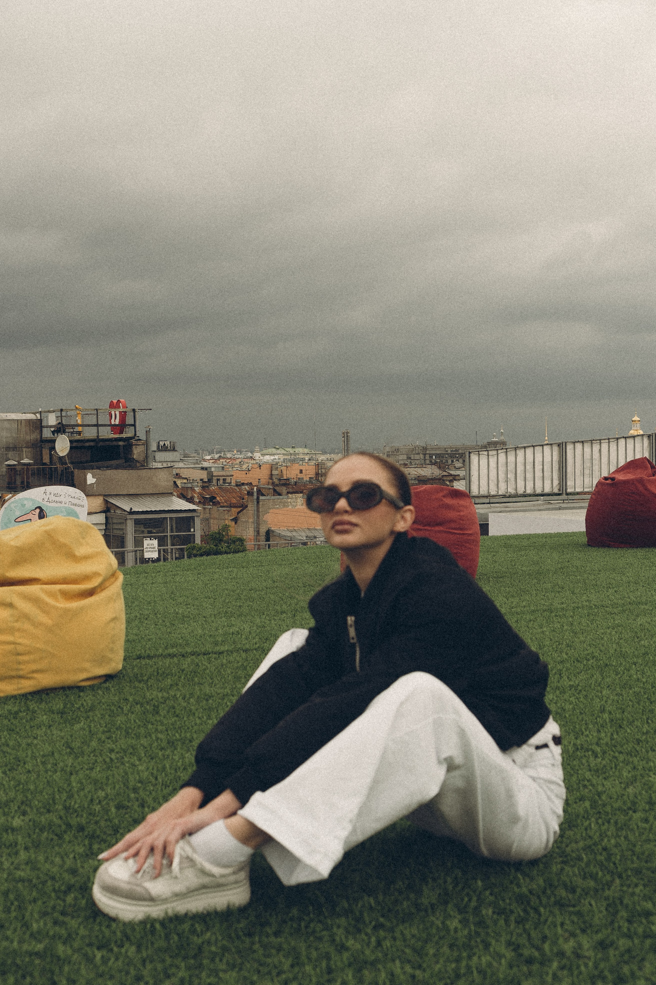 МЫ ГУЛЯЛИ ПРО КРЫШАМ ПИТЕРА. Профессиональный фотограф, Санкт-Петербург — Виктория Богомолова