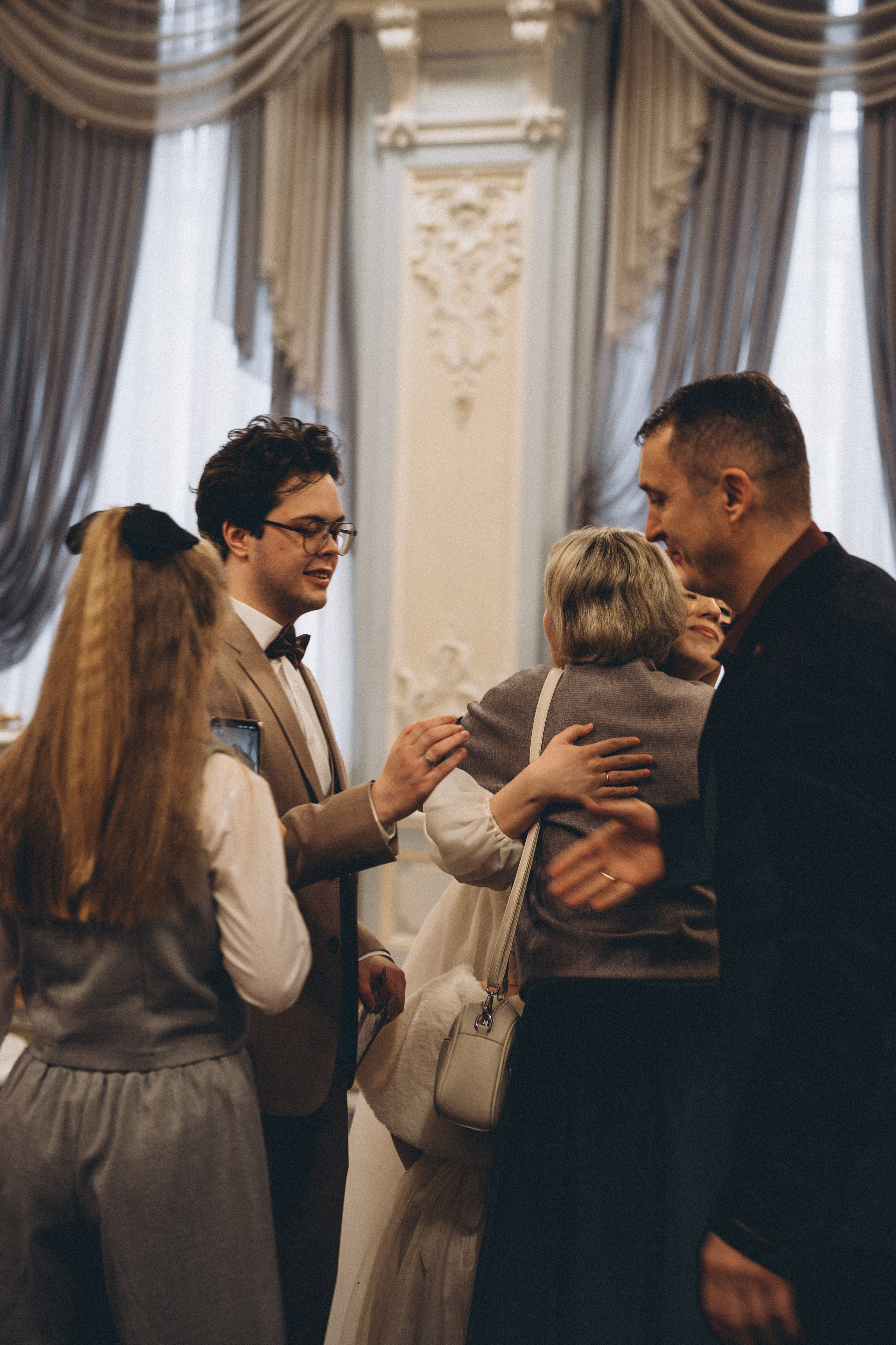 СВАДЕБНАЯ СЬЕМКА ВО ВТОРОМ ДВОРЦЕ С ГОСТЯМИ И ПРОГУЛКА В ТАВРИЧЕСКОМ САДУ. Профессиональный фотограф, Санкт-Петербург — Виктория Богомолова