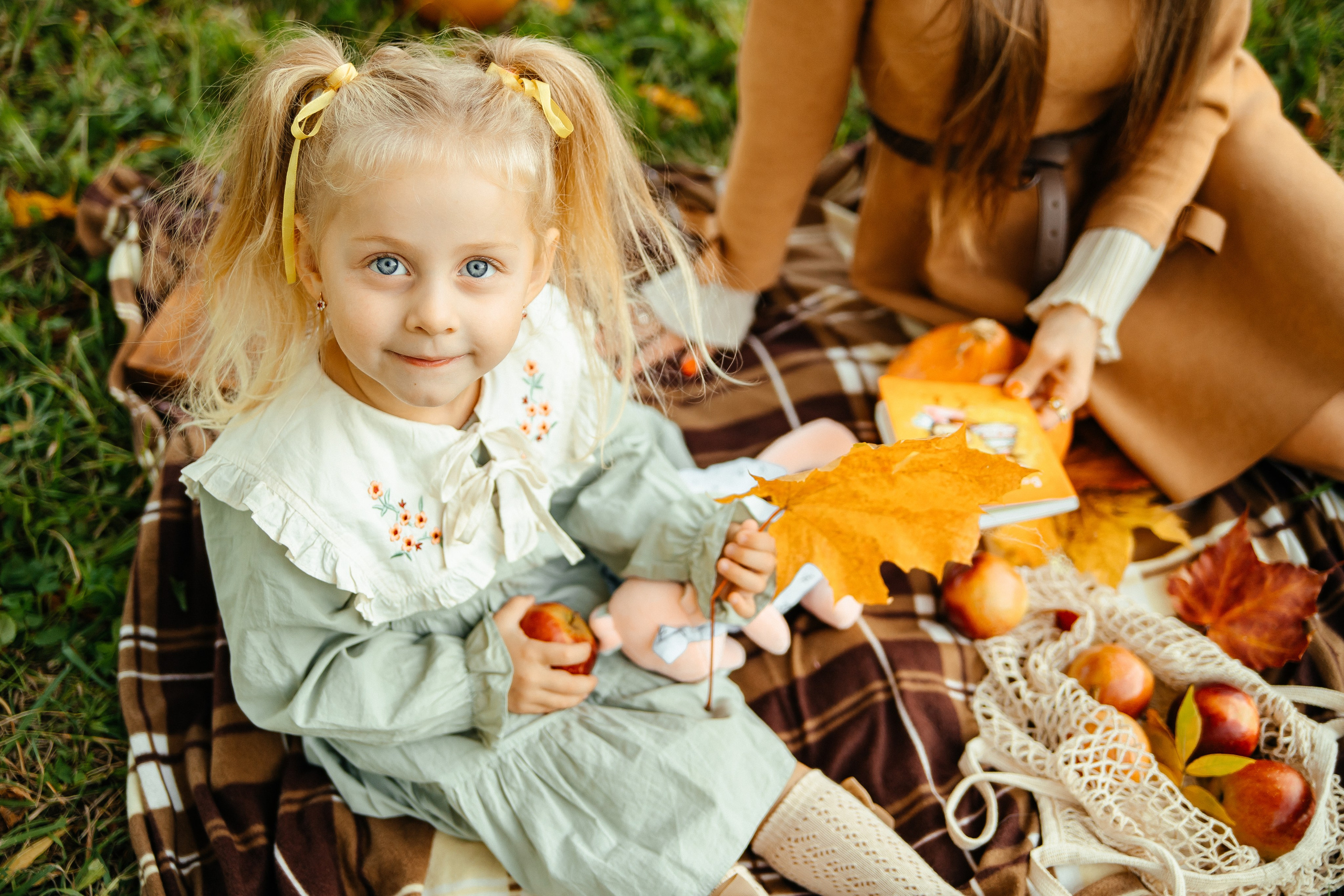 Фотопленэр в осеннем парке. Elena Sova — семейный и женский фотограф в Санкт-Петербурге