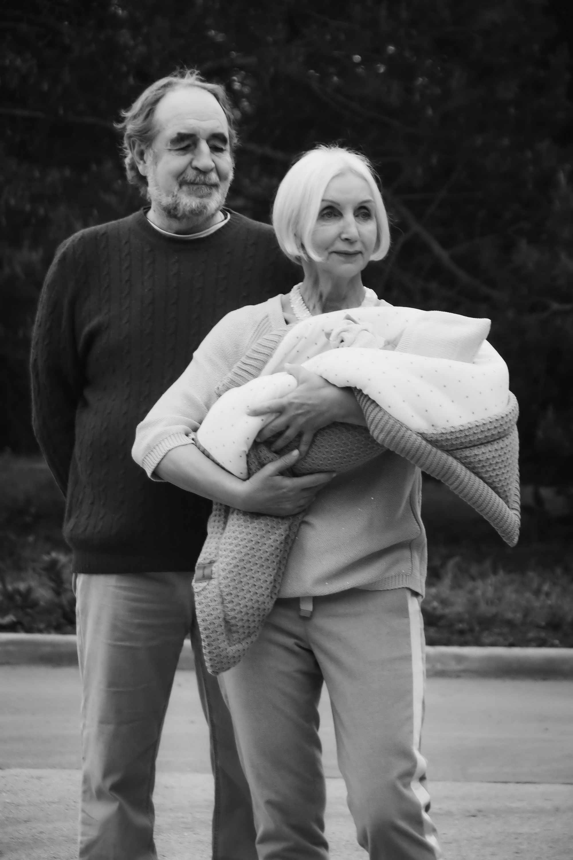 Выписка из роддома. Гуляния. Репортажный и детский фотограф в Новосибирске