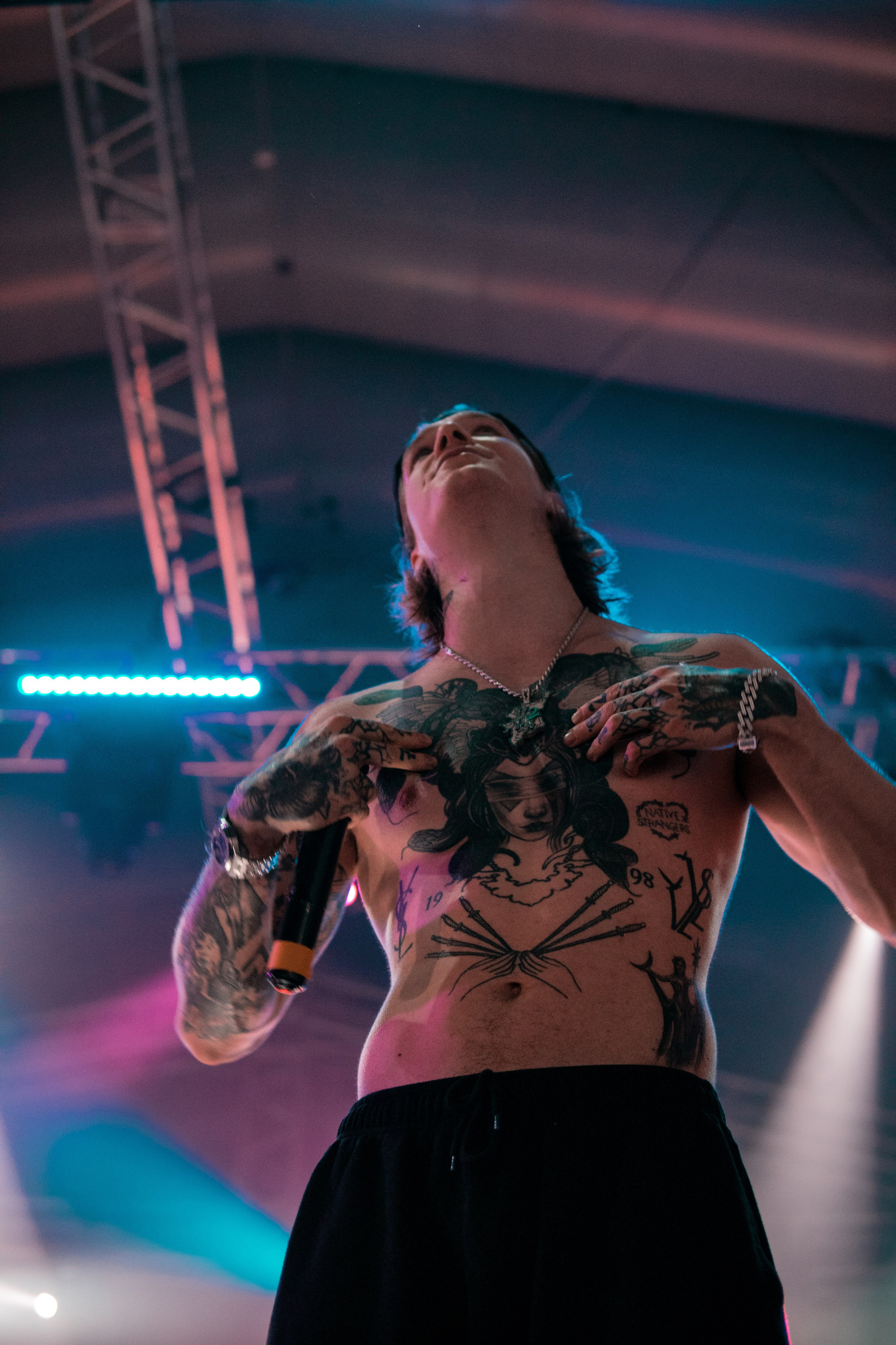 Концерт SODA LUV. Фотограф в Ростове-на-Дону Игорь Апасеев