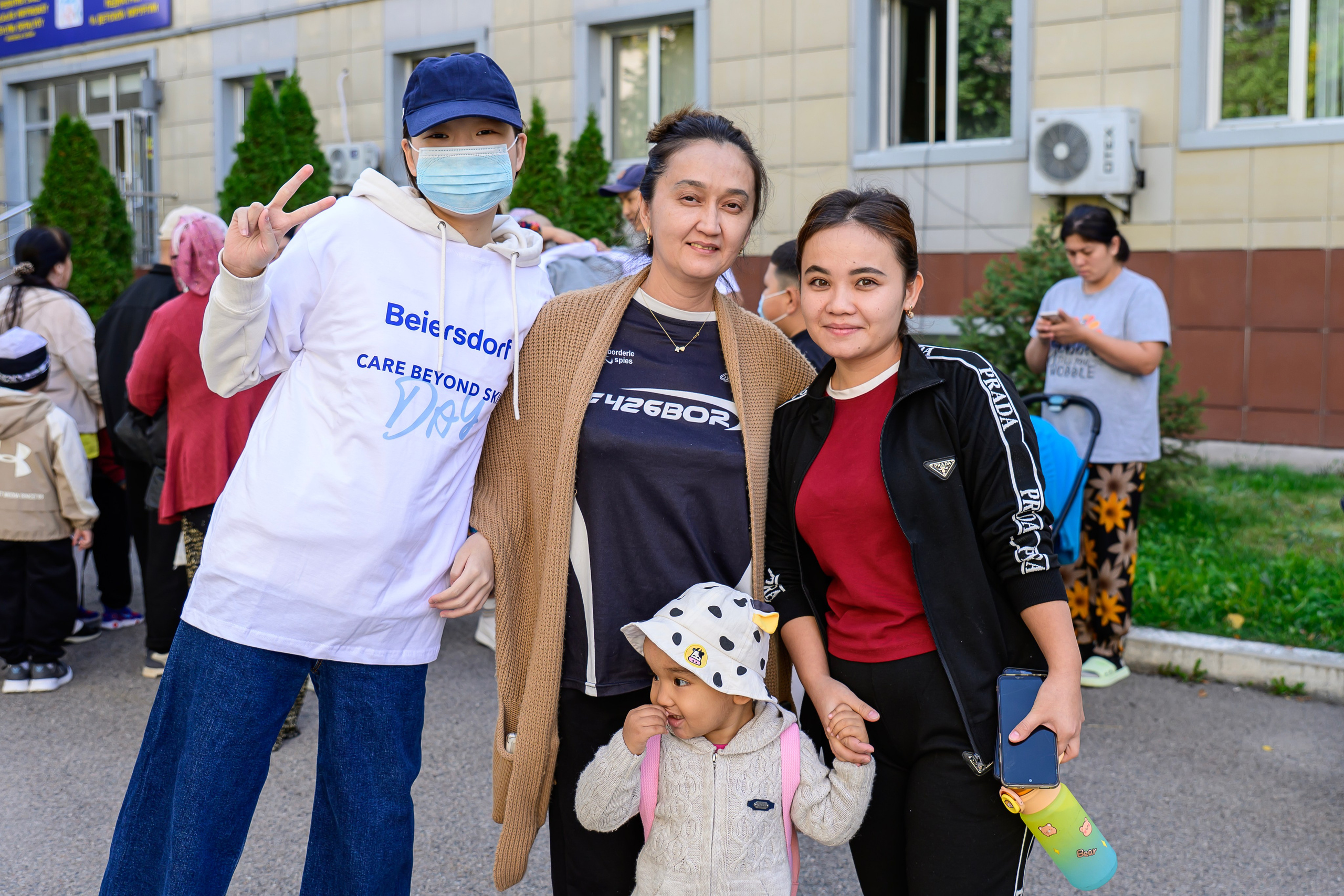 Фотосъемка мероприятия Благотворительная акция «Центре Педиатрии» Care Beyond Skin Day. Фотограф в Алматы Егор Поленов