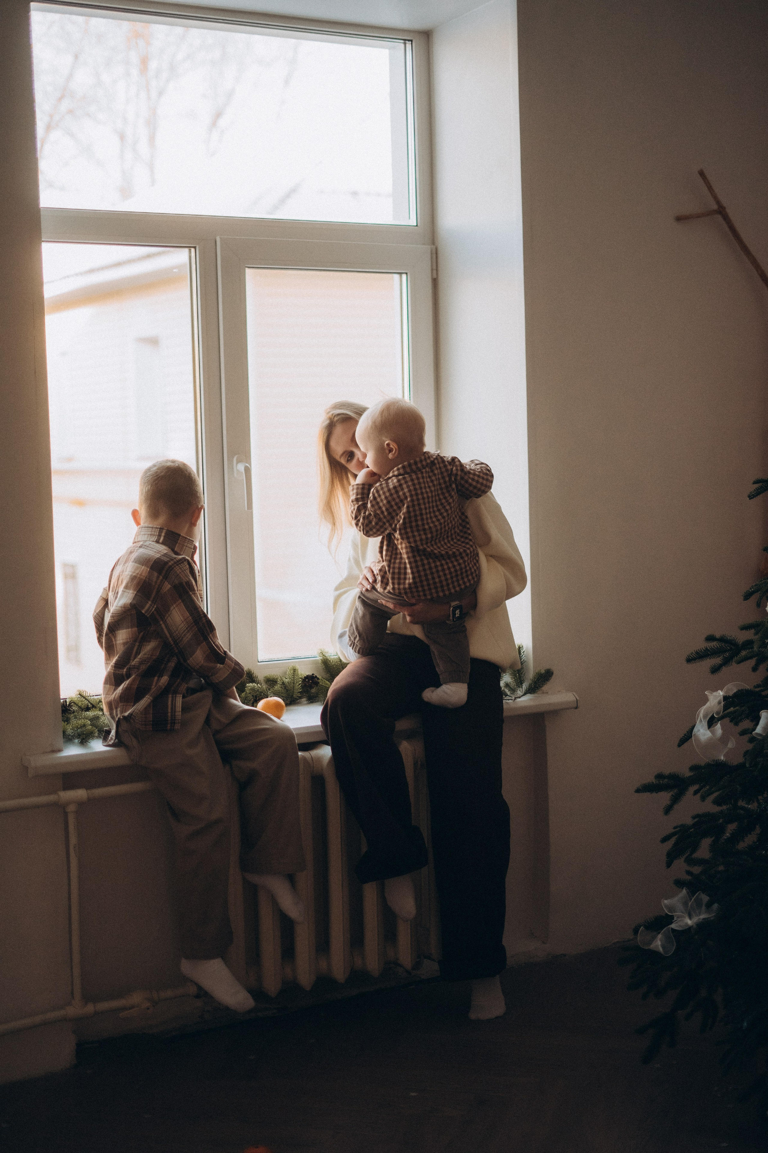 Мария с детьми. Главная