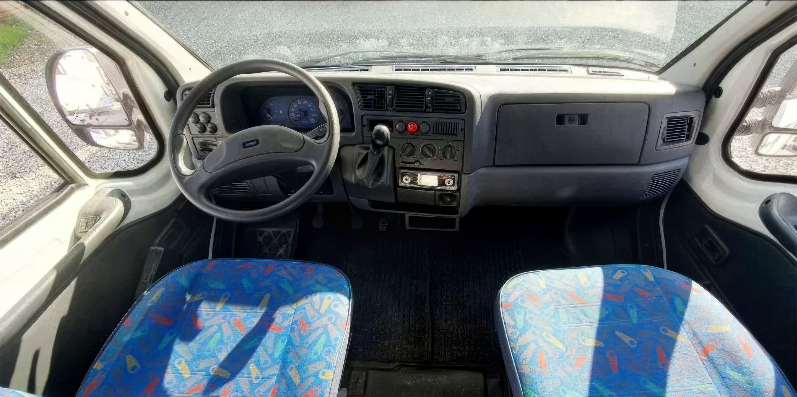 Внутреннее содержимое кемпера - автодома. Кемпердлявас — аренда Автодома для путешествий по Беларуси и за ее пределами! Путешествуйте с комфортом!