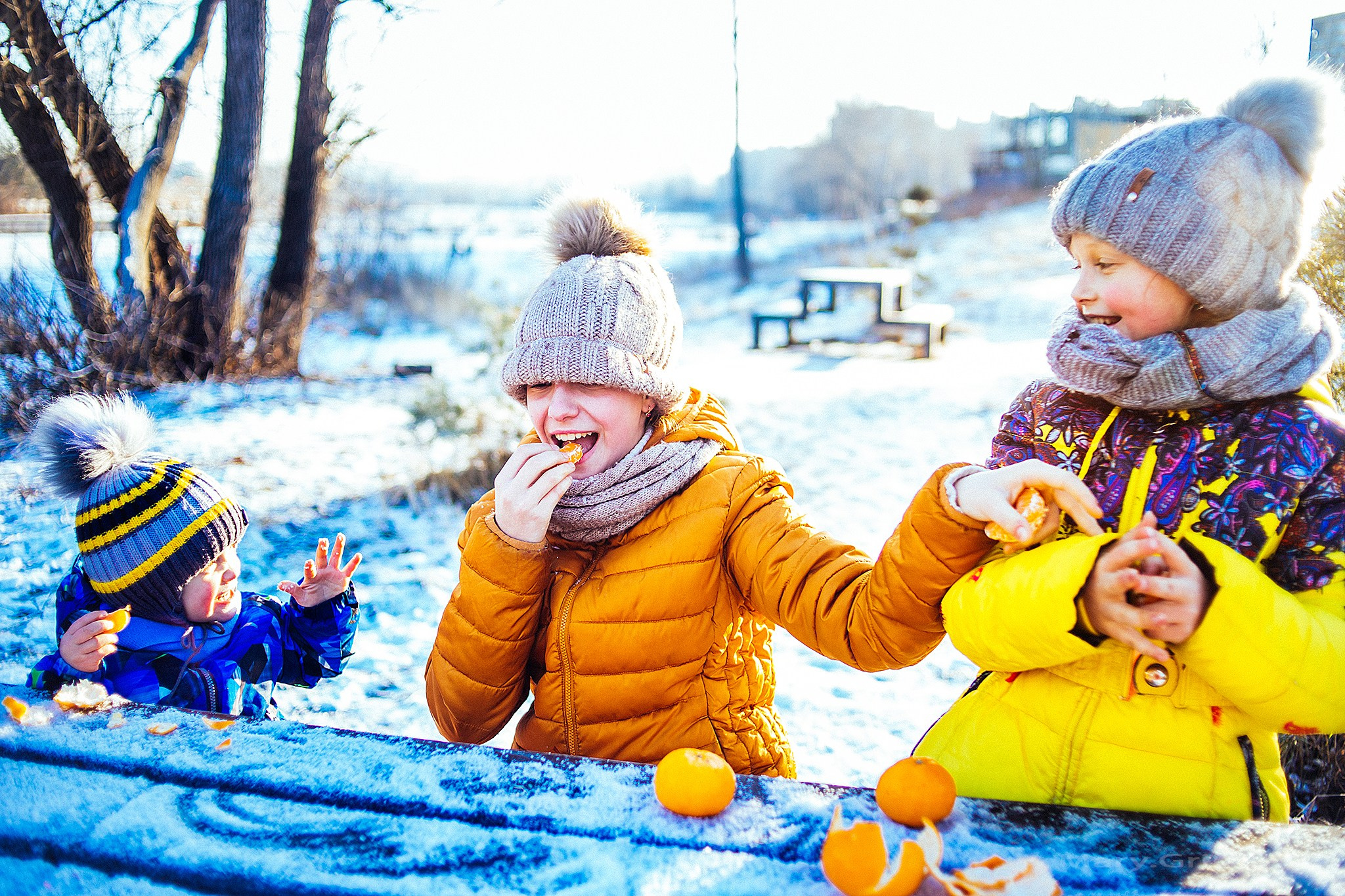 Зимняя фотопрогулка на мещерском озере с мандаринами. Детский и семейный фотограф, фотограф мероприятий Нижний Новгород