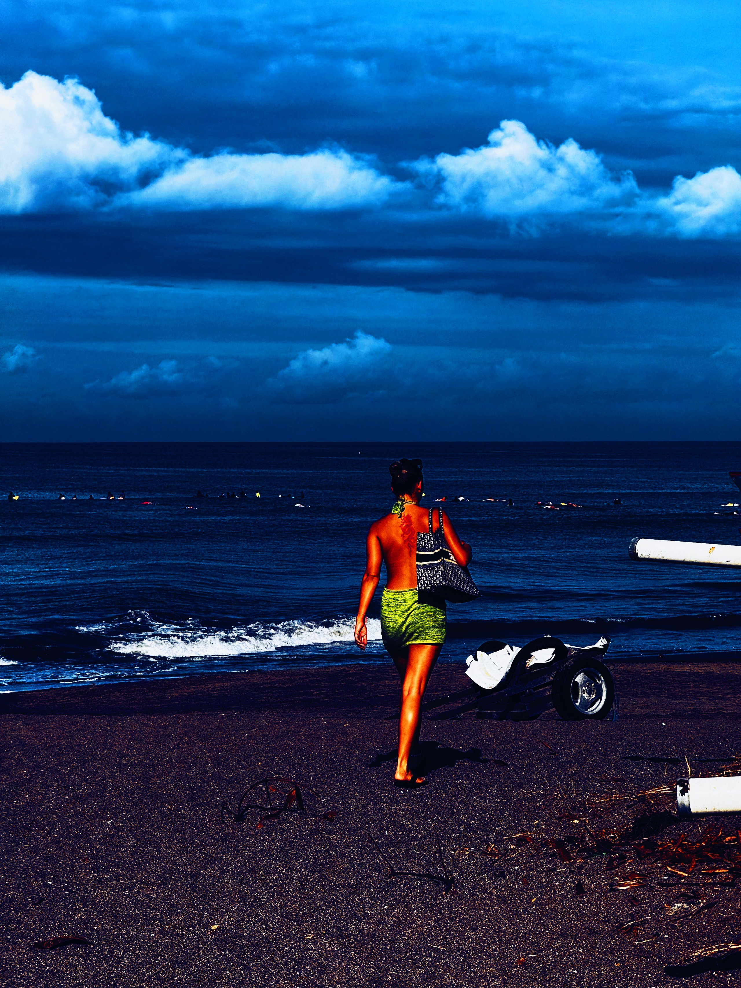 Who u are?. Carolinetru