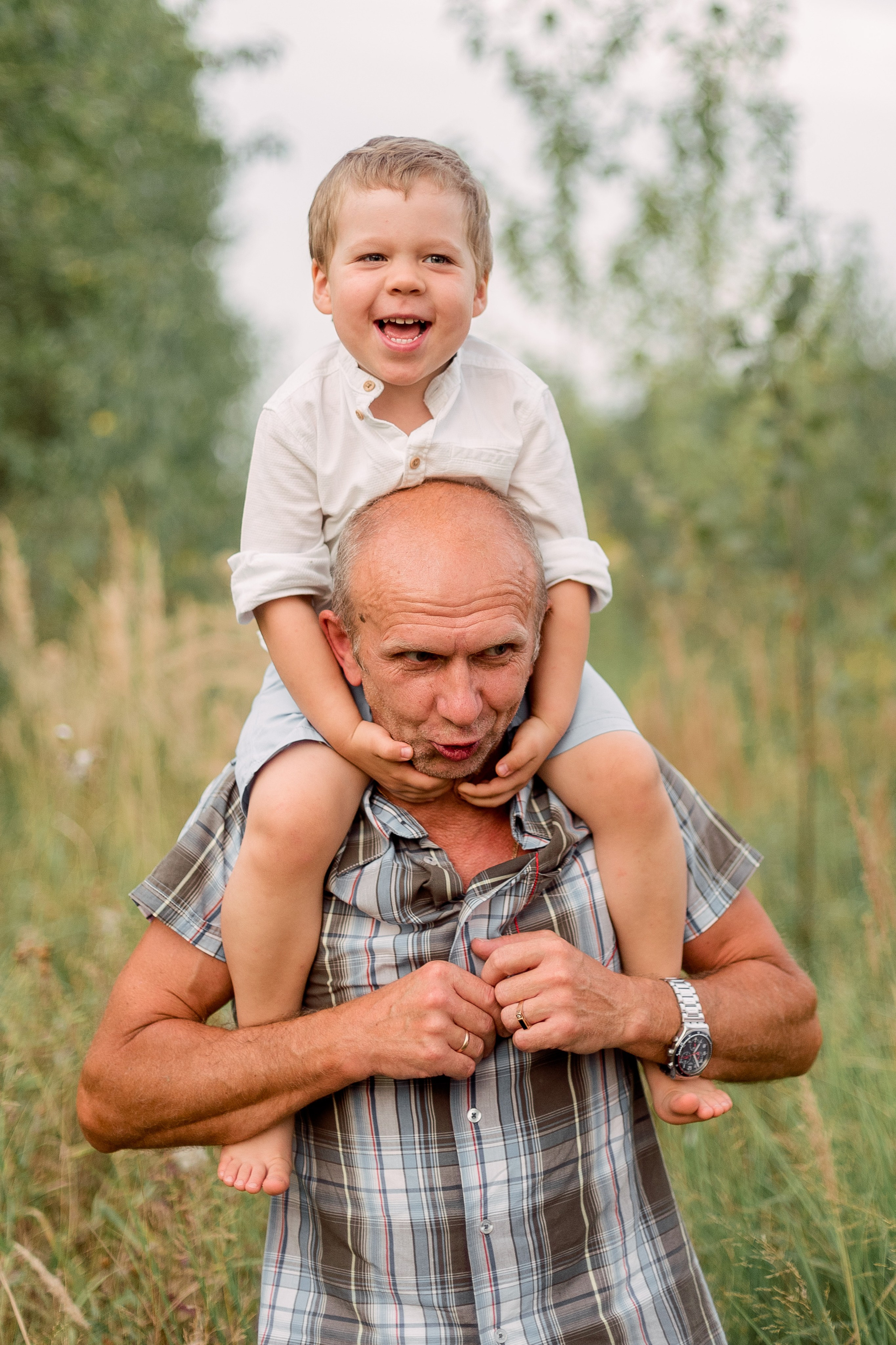 В поле. Фотограф Юлия Попова