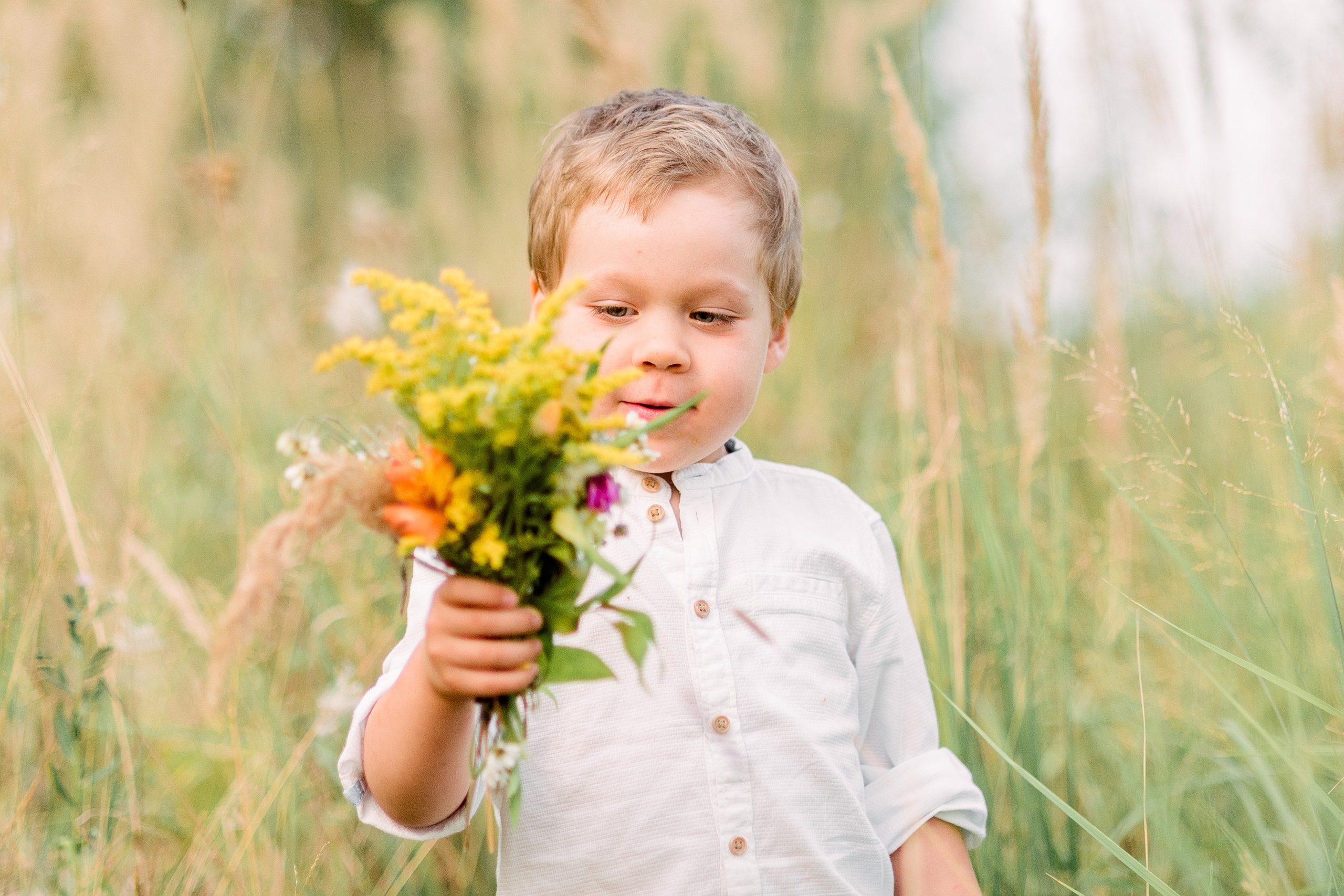 В поле. Фотограф Юлия Попова