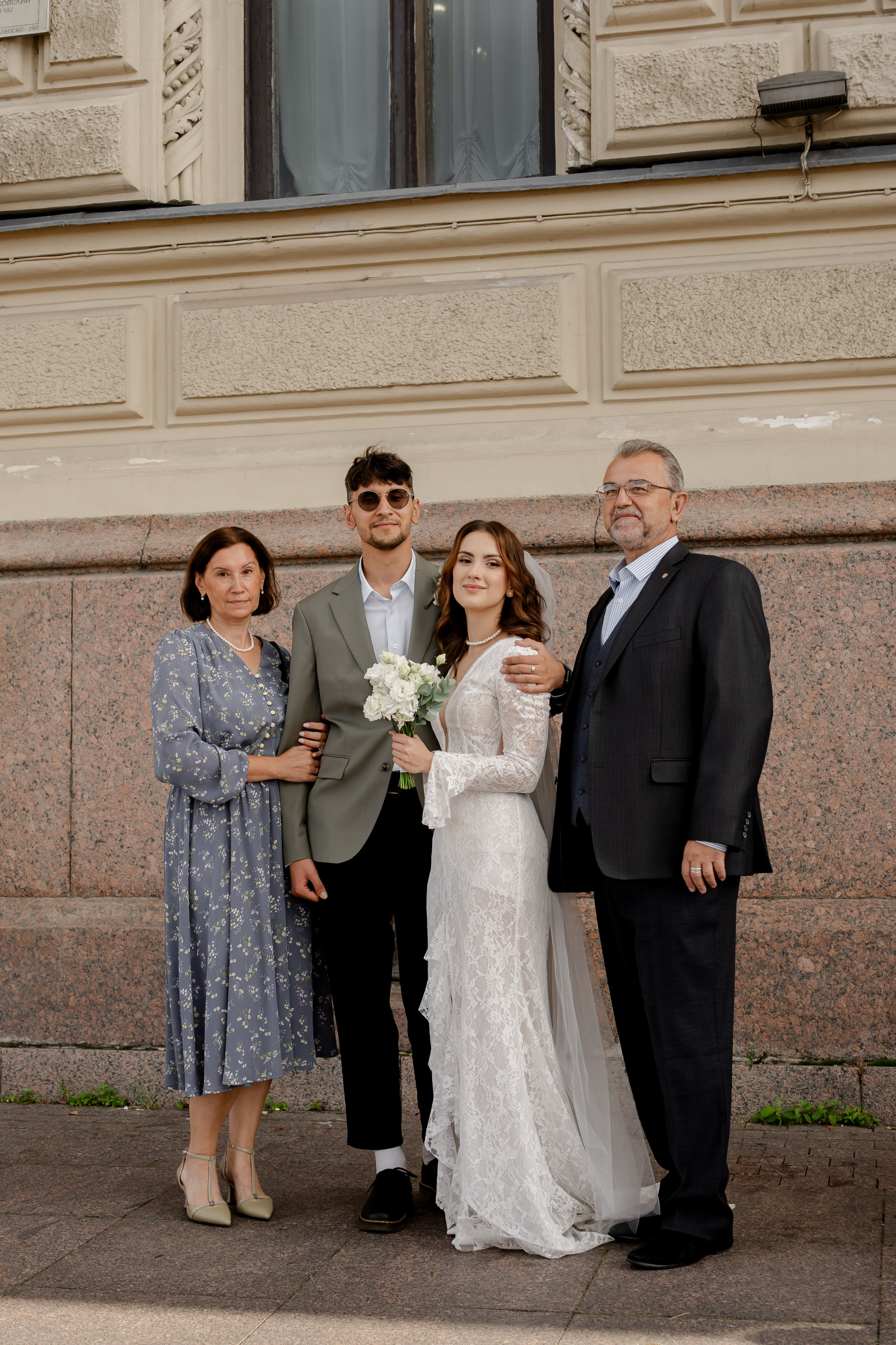 СЪЁМКИ В ПЕРВОМ ДВОРЦЕ ПРОГУЛКА И СТУДИЯ. Профессиональный фотограф, Санкт-Петербург — Виктория Богомолова