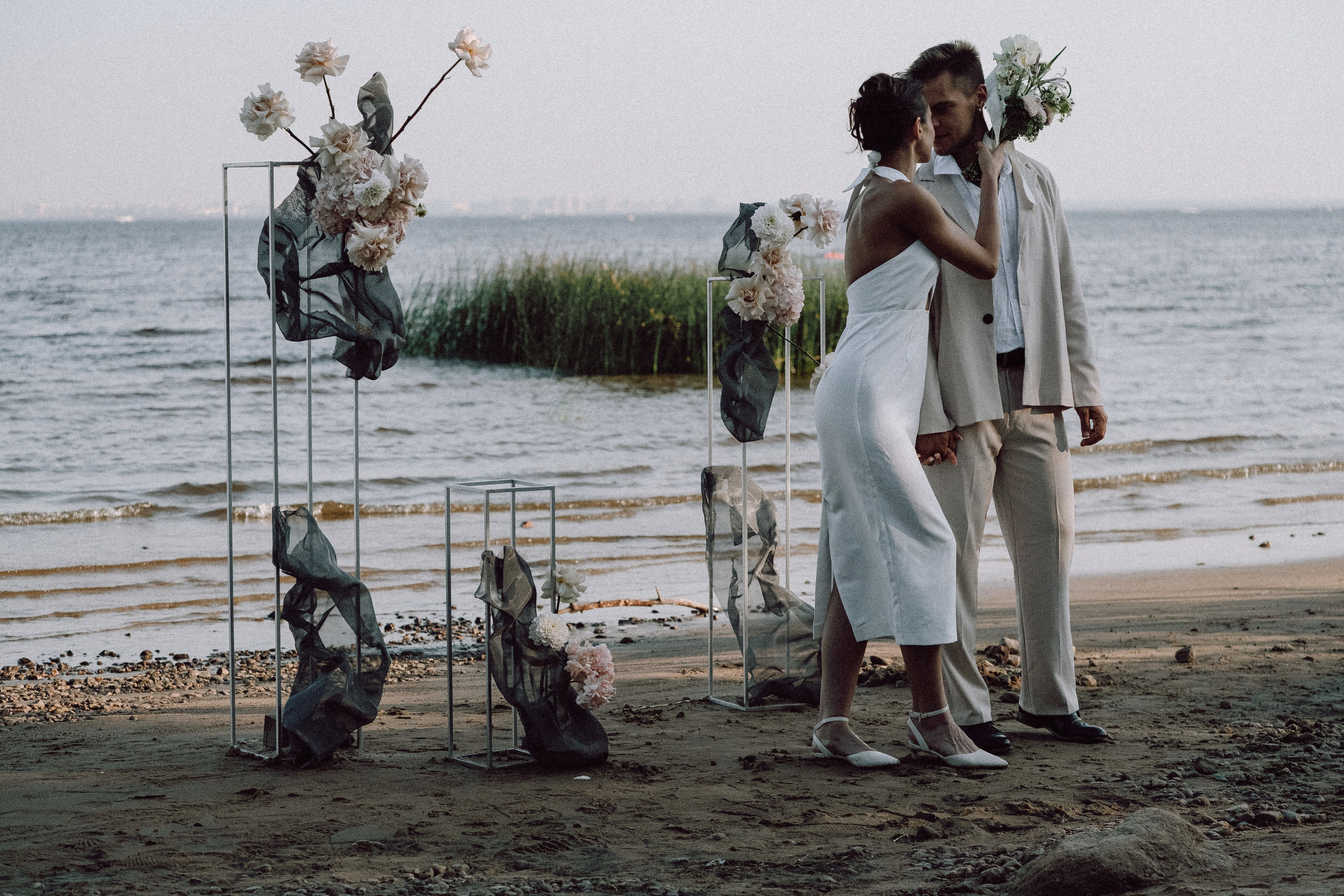 СВАДЕБНАЯ ФОТОСЕССИЯ ВЫЕЗДНОЙ ЦЕРЕМОНИИ (ФИНСКИЙ ЗАЛИВ). Профессиональный фотограф, Санкт-Петербург — Виктория Богомолова