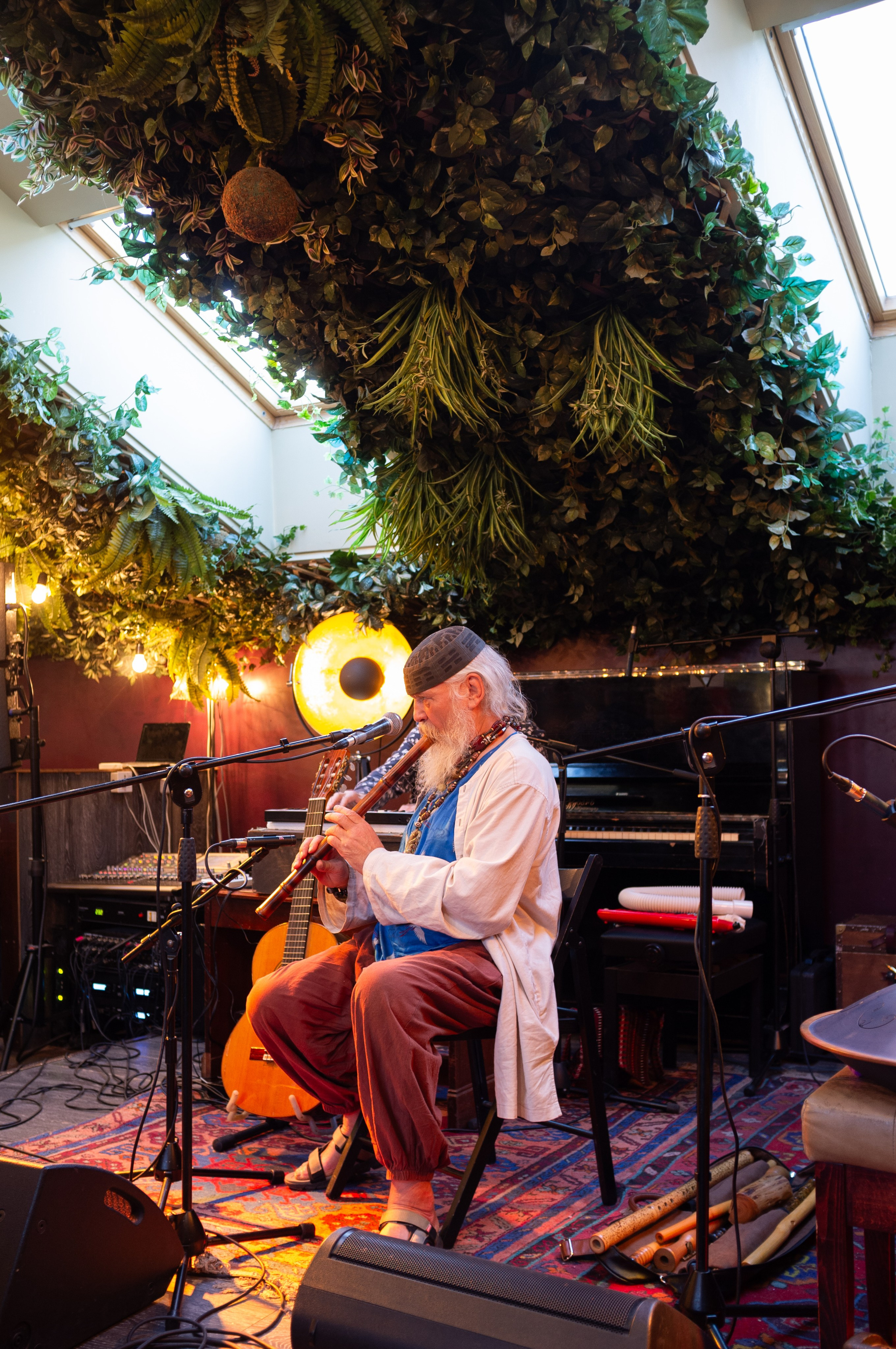 Китайский джаз и этника. Бронислав Виногродский в Kozlov club. Искусство фотографии. Мария Осокина