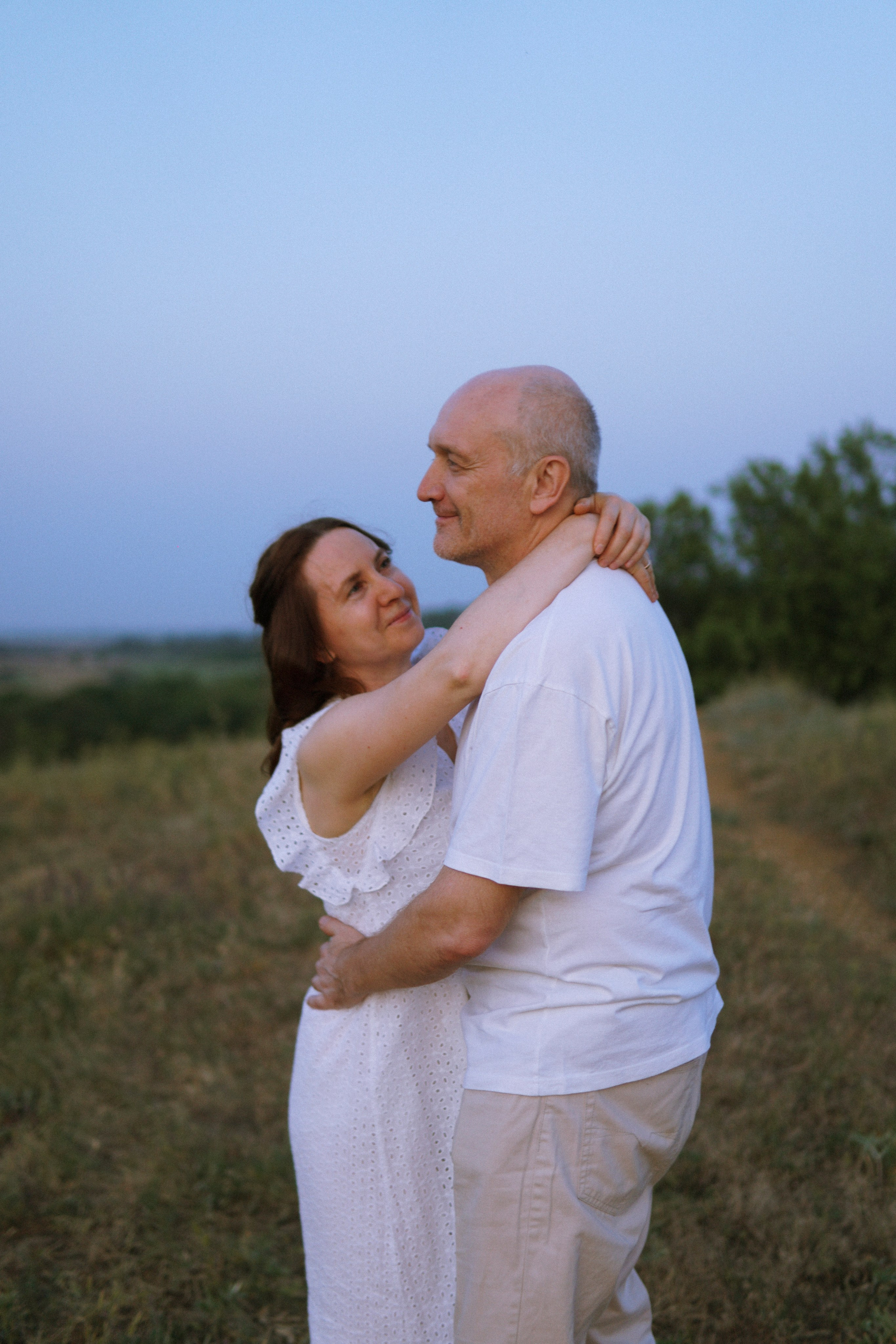 Семейная фотосессия на природе в Новочеркасске. Дмитрий и Эмилия. Фотограф в Ростове-на-Дону Марина Мальцева