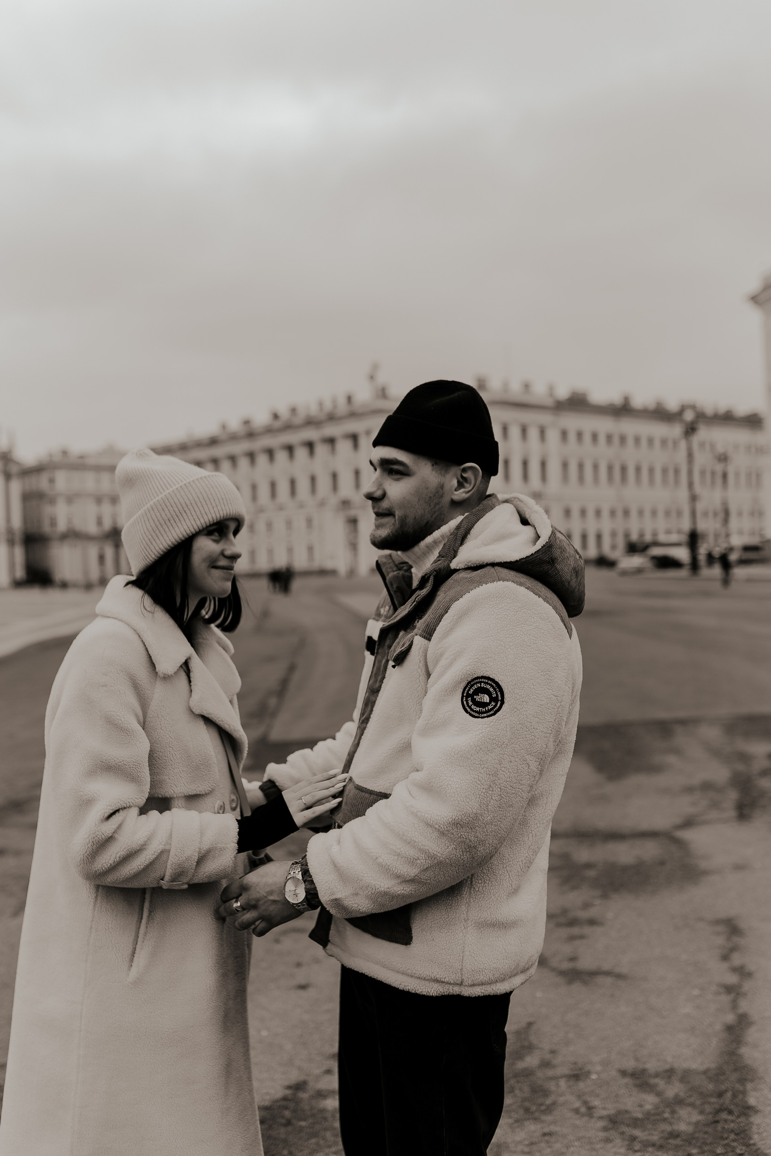 Lovestory на дворцовой площади. Фотограф в Санкт-Петербурге Лиза Семченкова