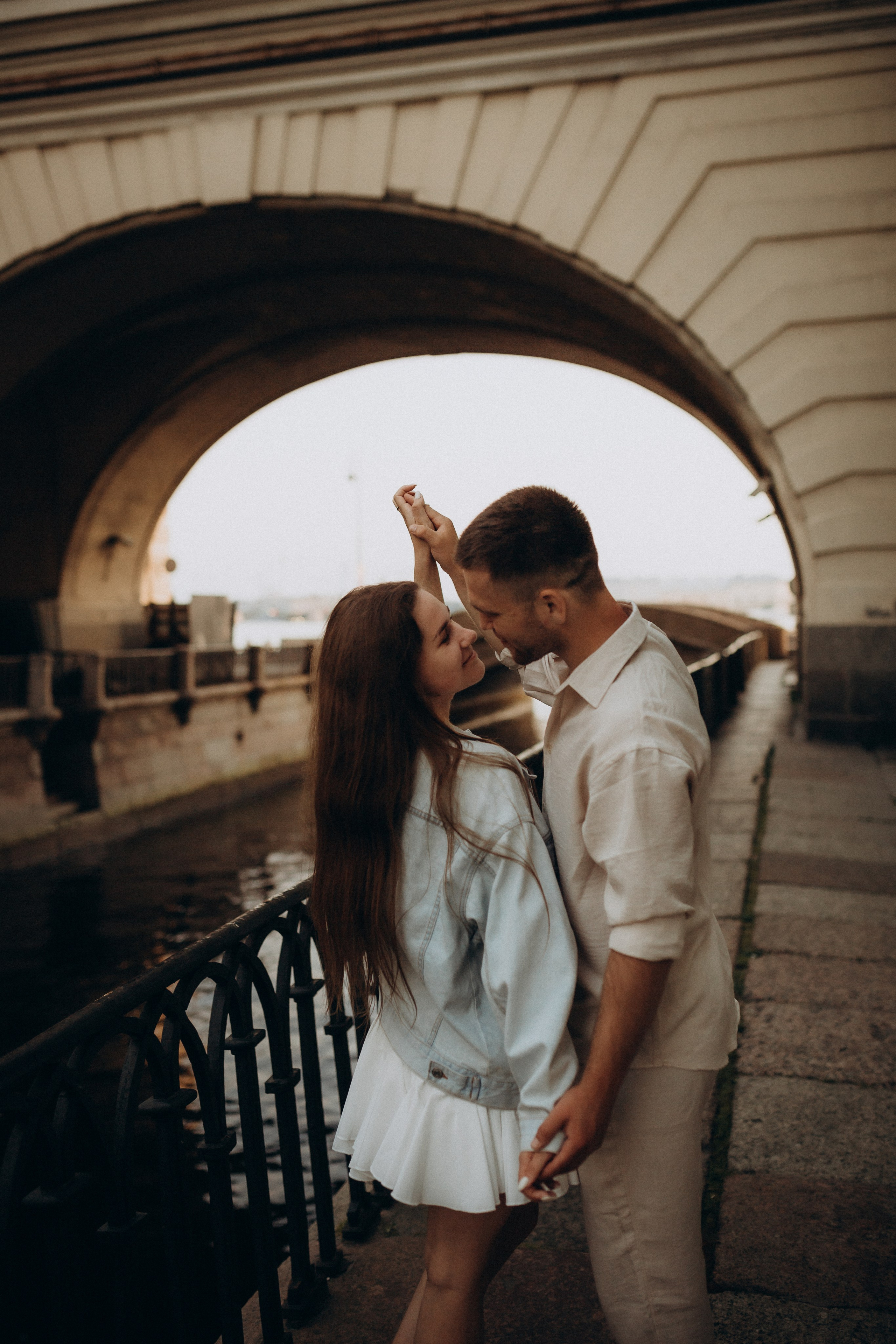 Фотосессия с разводными мостами: LoveStory. Фотограф Санкт-Петербург Князева Елизавета
