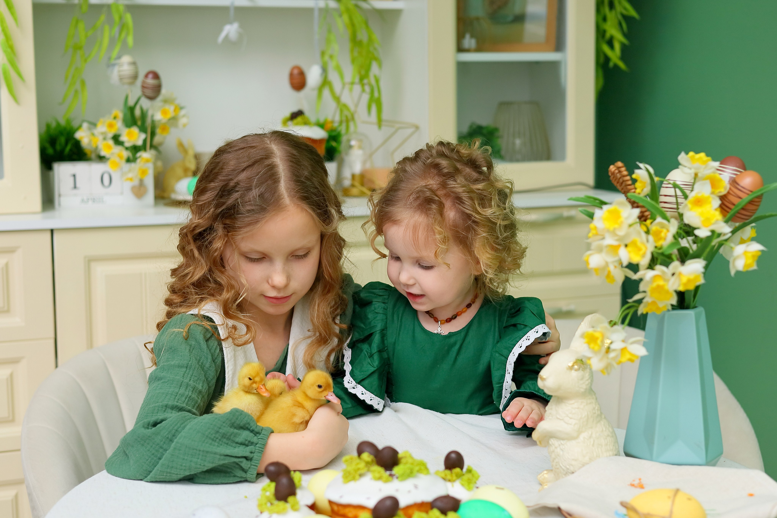 Семейные фотосессии в интерьере. Интерьерная фотостудия Toffee Studio