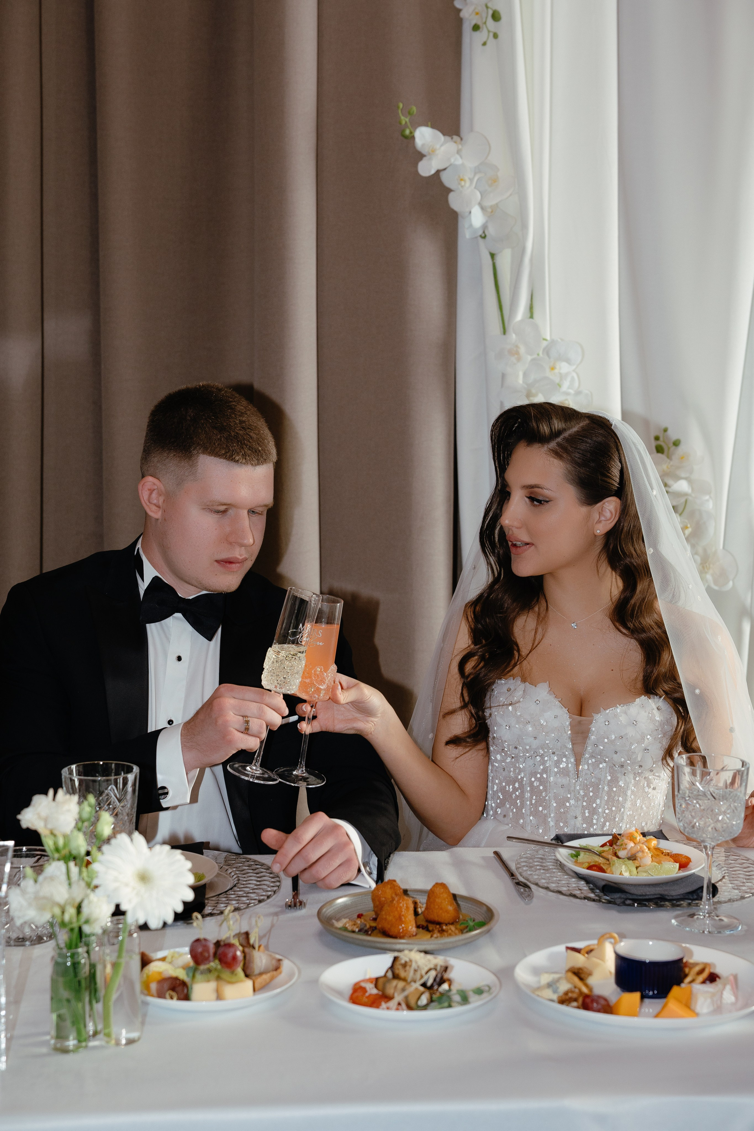 Дмитрий и Полина Еловое. Свадебный фотограф Виктория