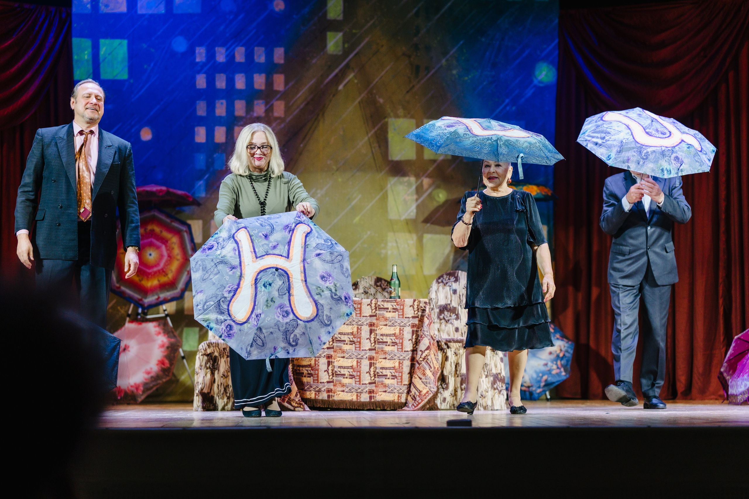 Спектакль «Незамужняя женщина»